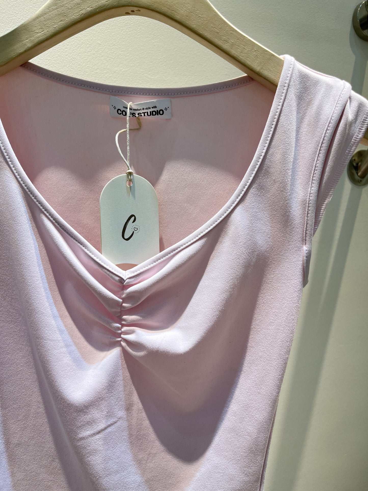 Middle runched basic top