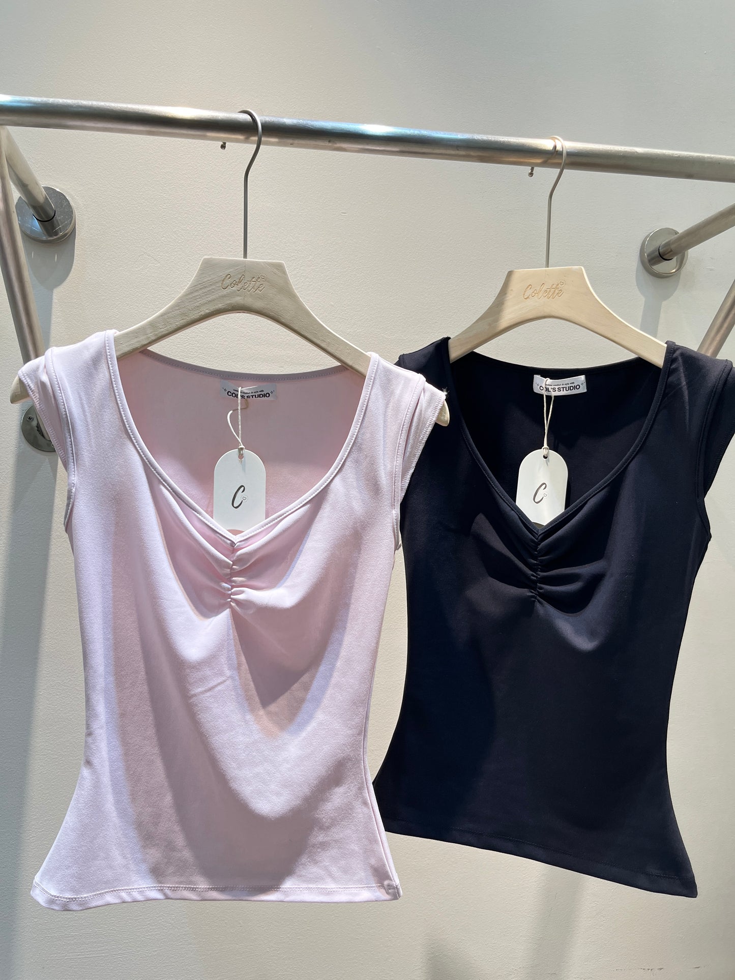 Middle runched basic top