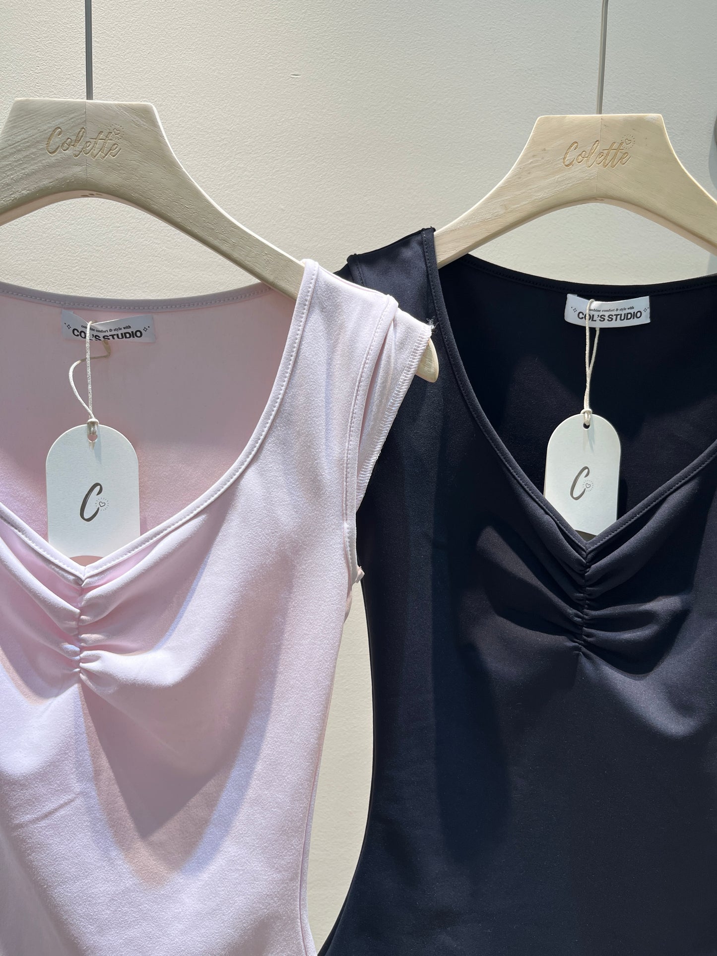 Middle runched basic top