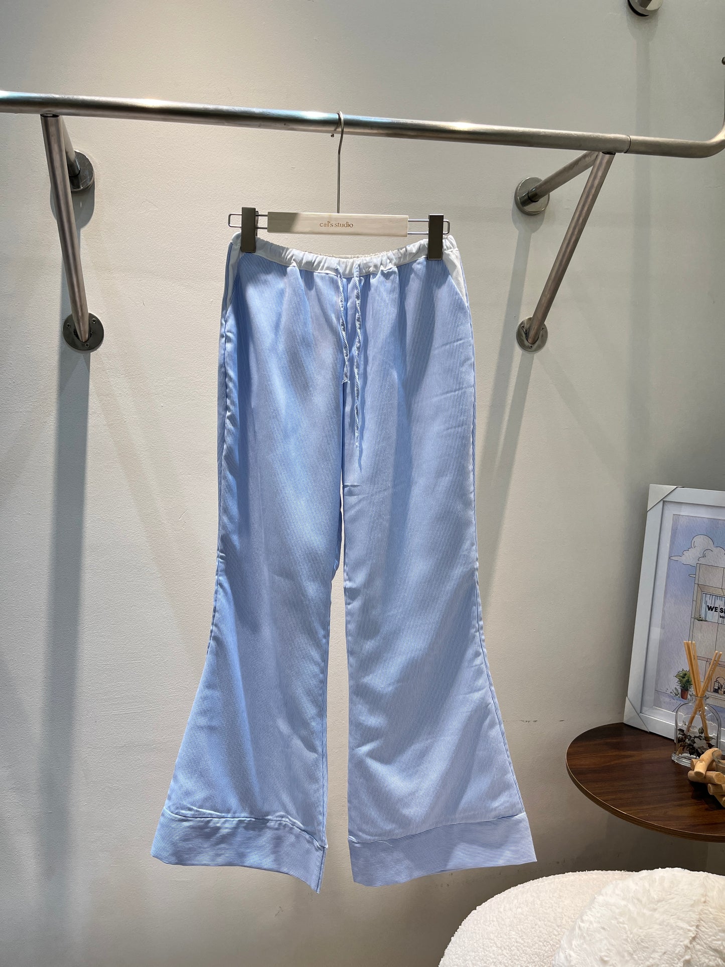 Flared blue stripes pants
