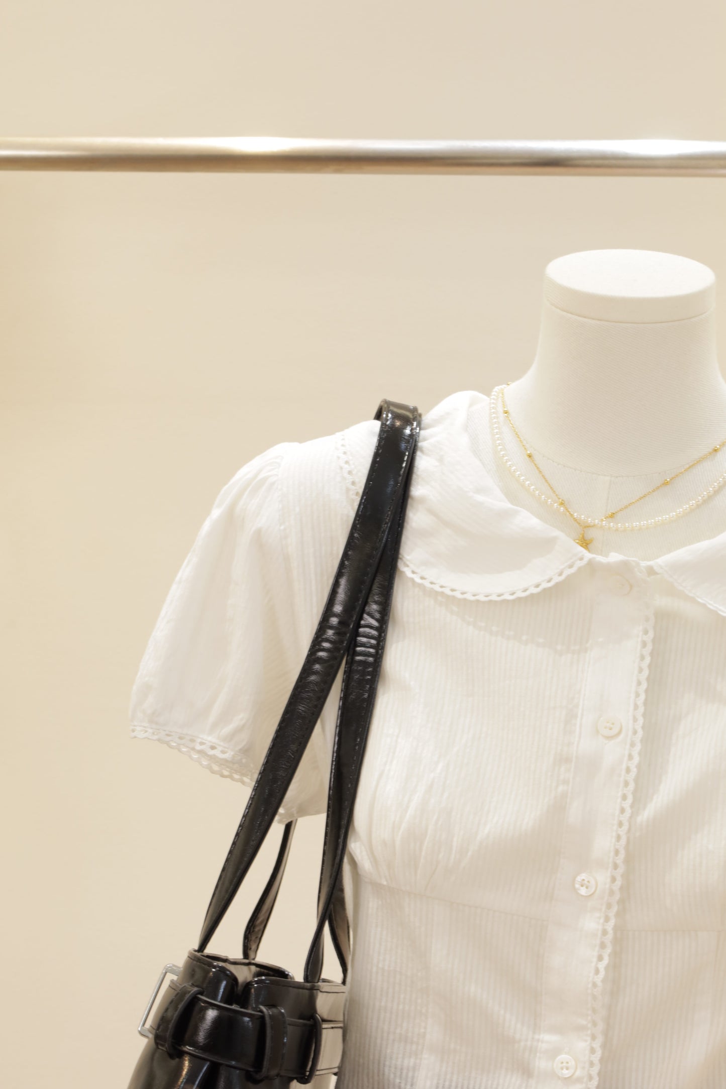 CC collar white top