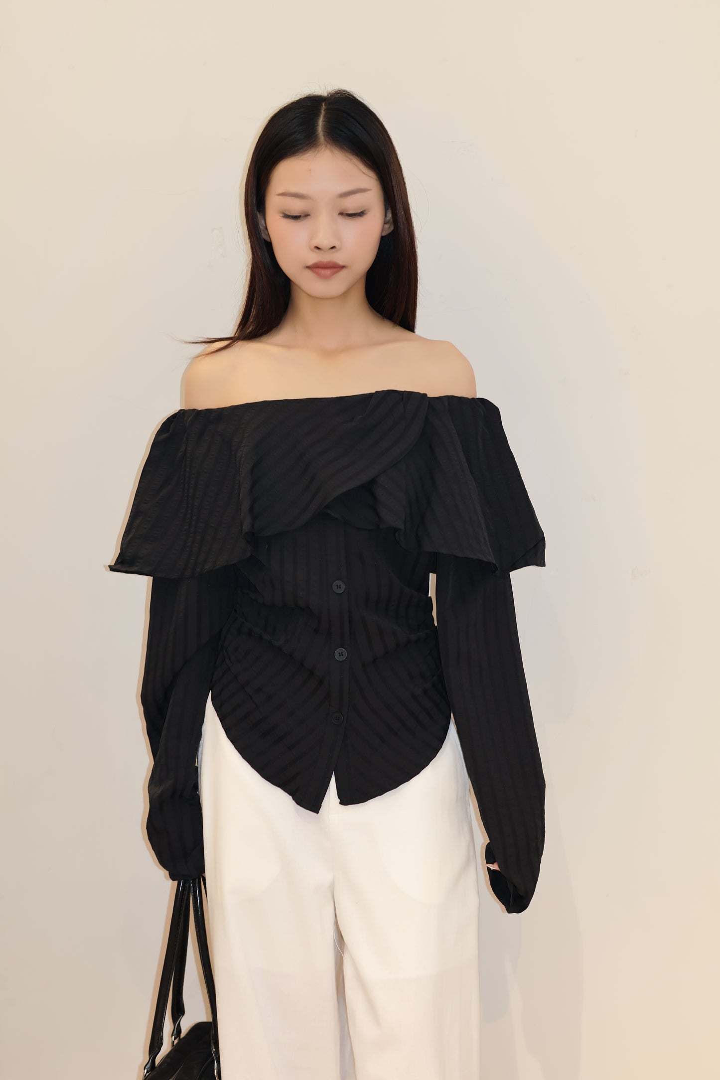 LONG SLEEVE OFF SHOULDER RUFFLED