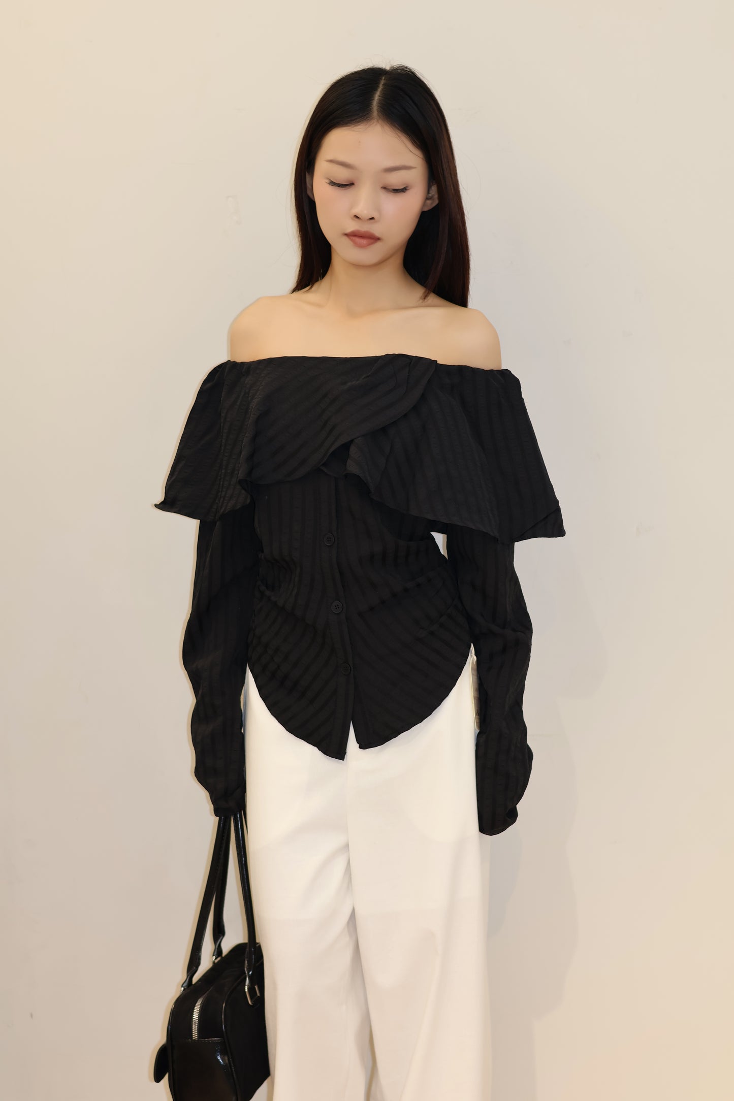 LONG SLEEVE OFF SHOULDER RUFFLED