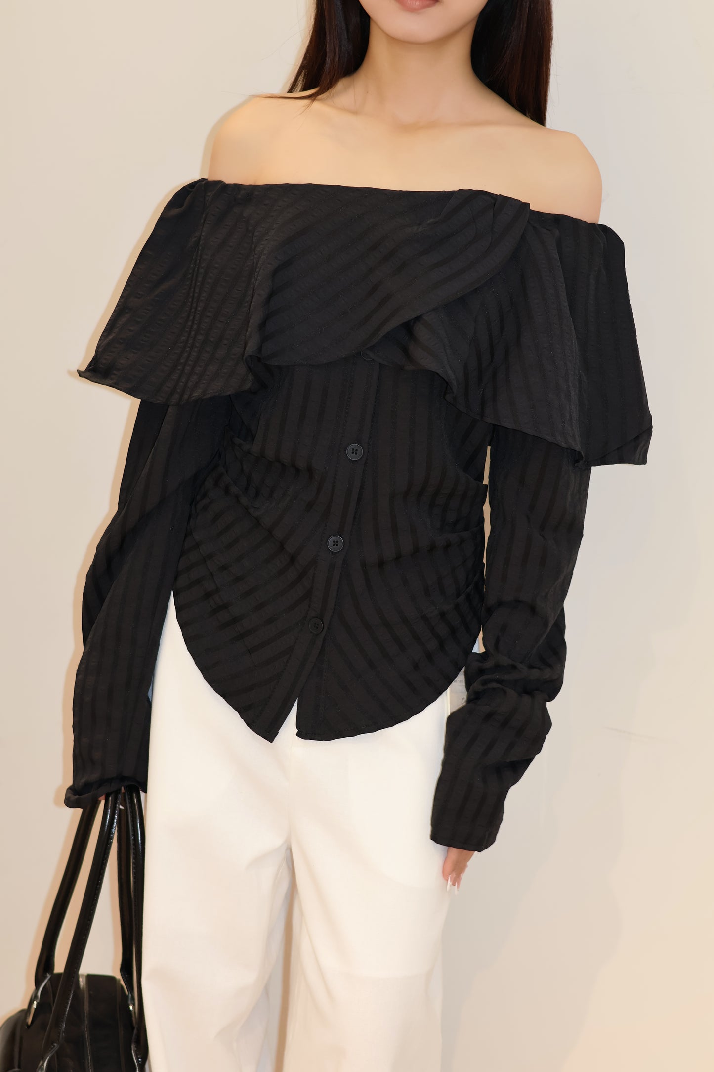 LONG SLEEVE OFF SHOULDER RUFFLED