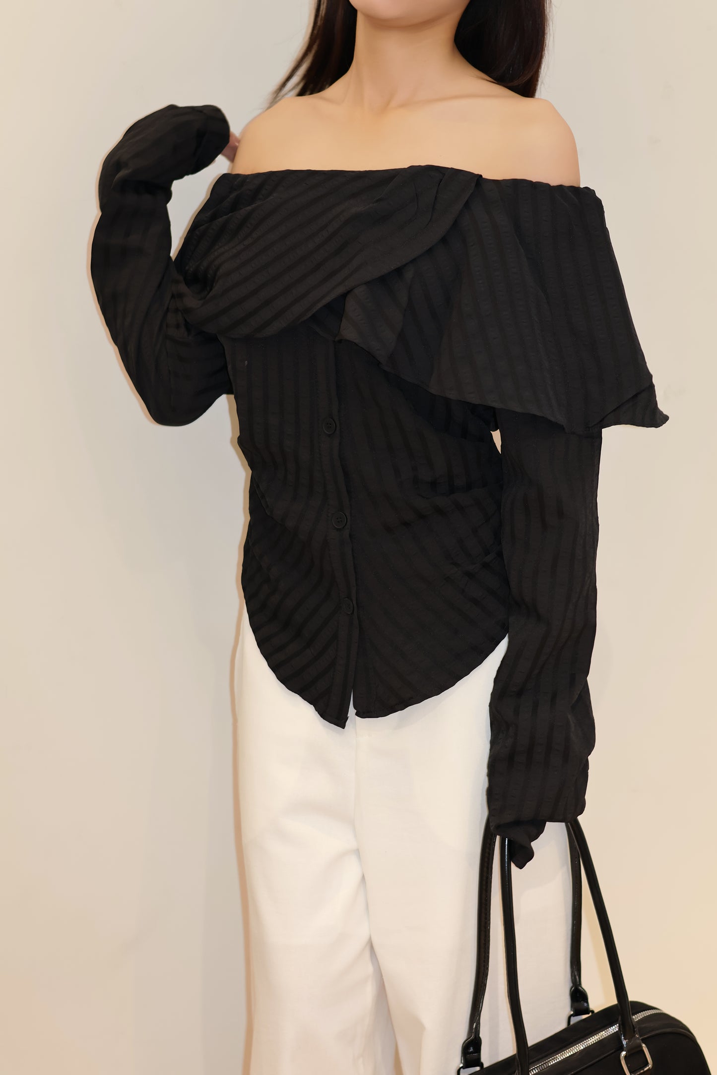 LONG SLEEVE OFF SHOULDER RUFFLED