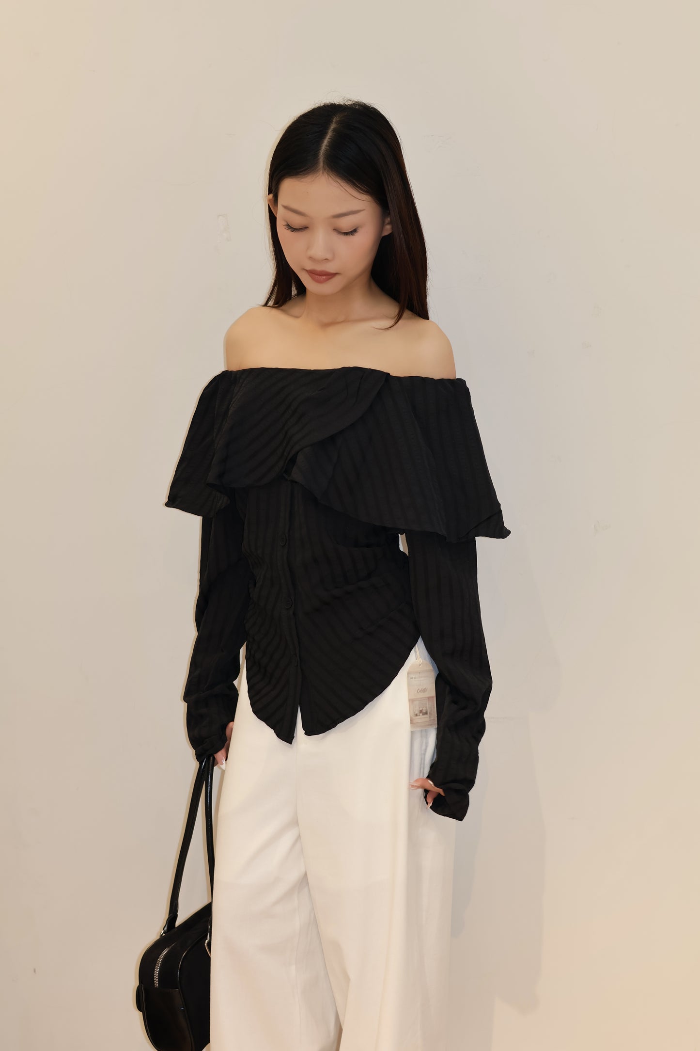 LONG SLEEVE OFF SHOULDER RUFFLED