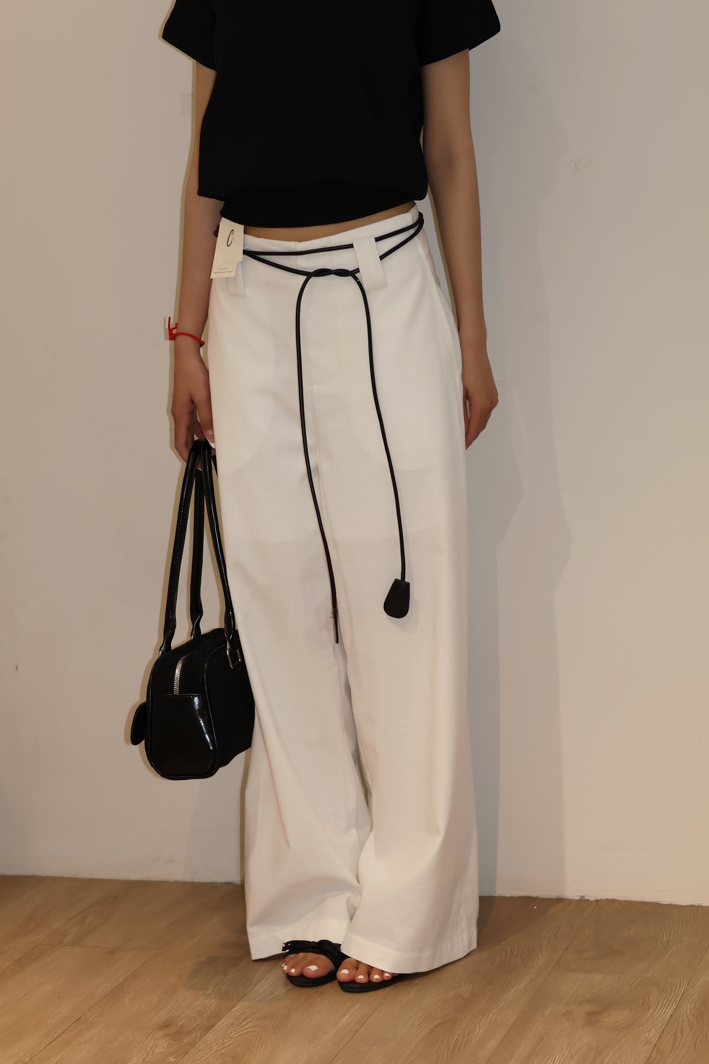 WHITE BOTTOMS W/ BLACK BELT