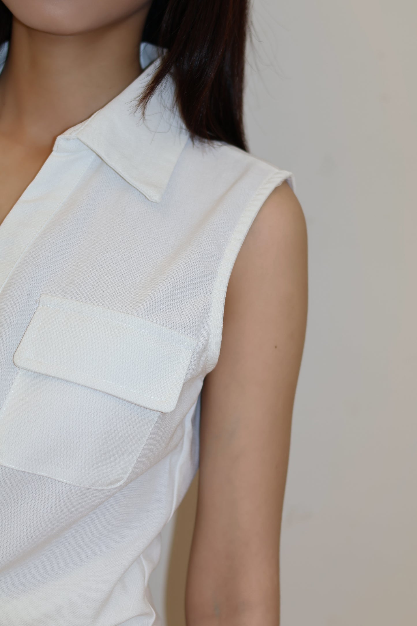 LINEN BUTTONS VEST