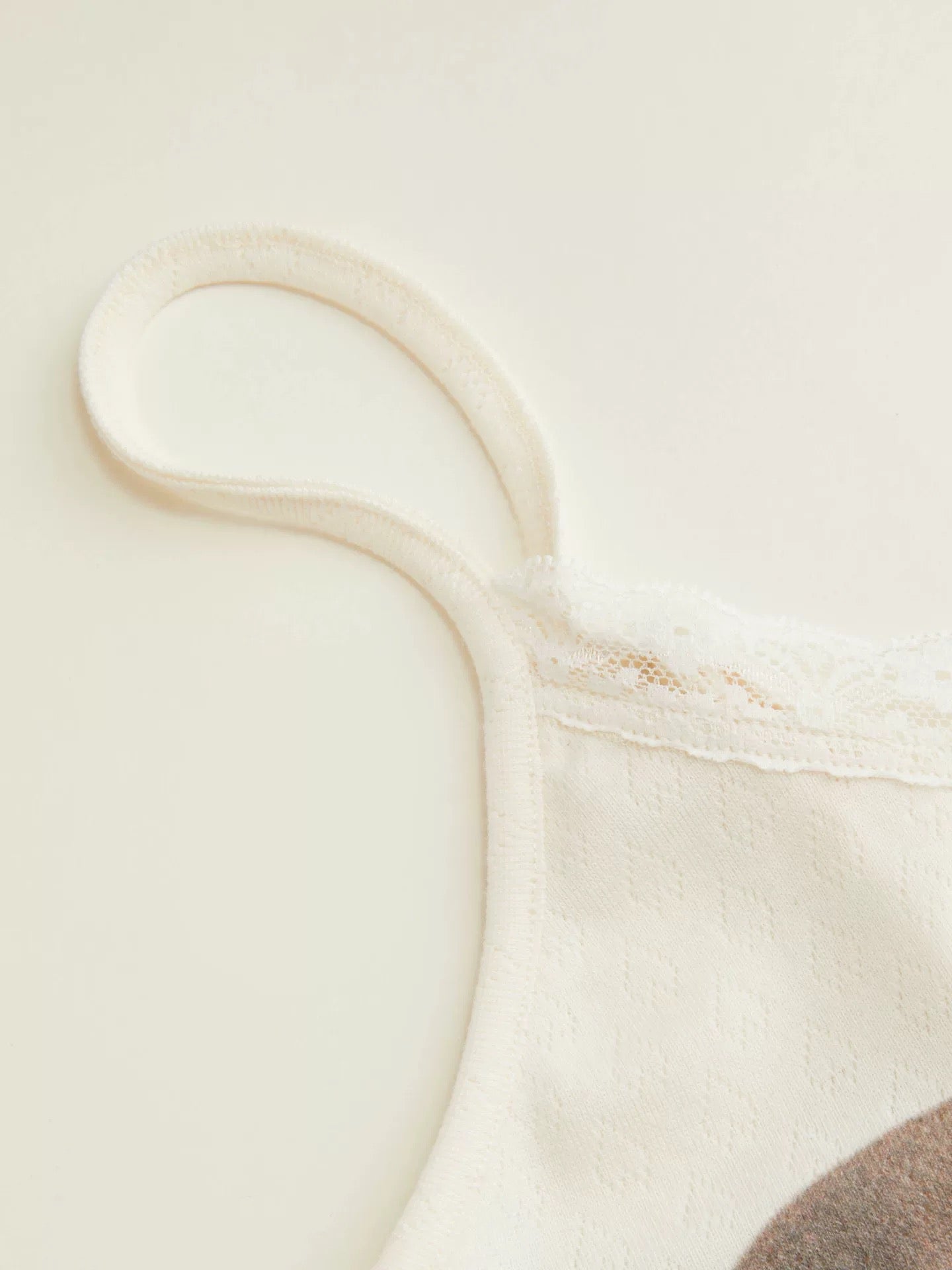 CIDER SAUSAGE DOG LACE CAMI TOP
