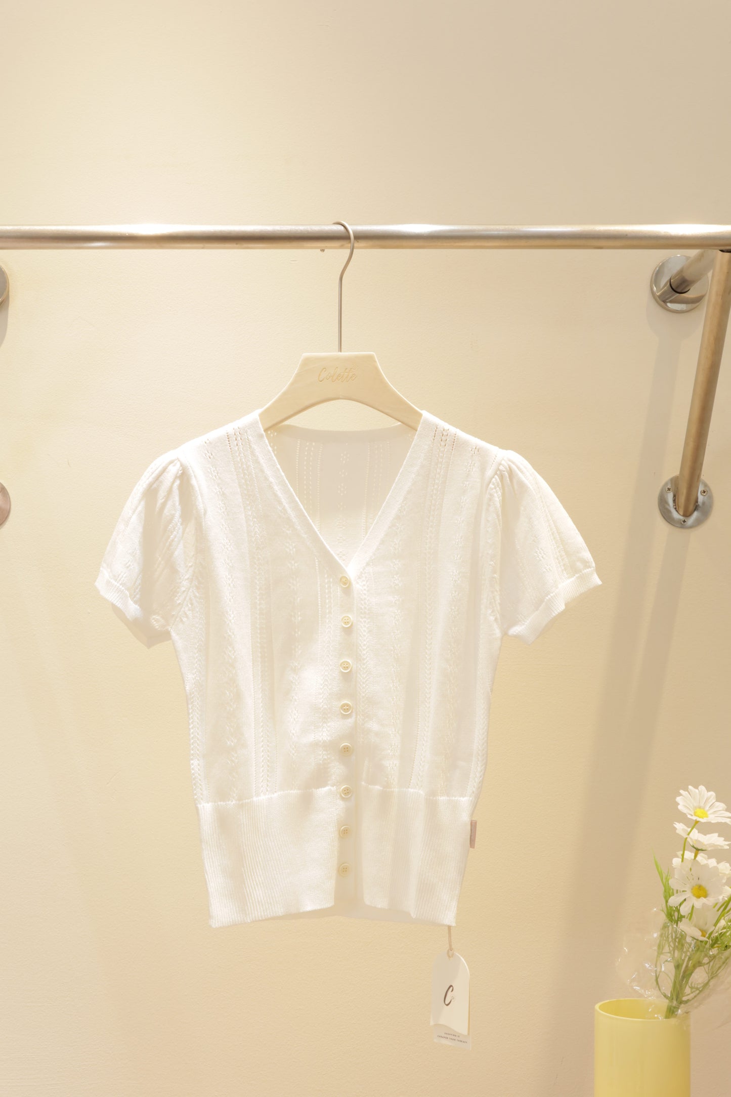 V knitted short sleeve top