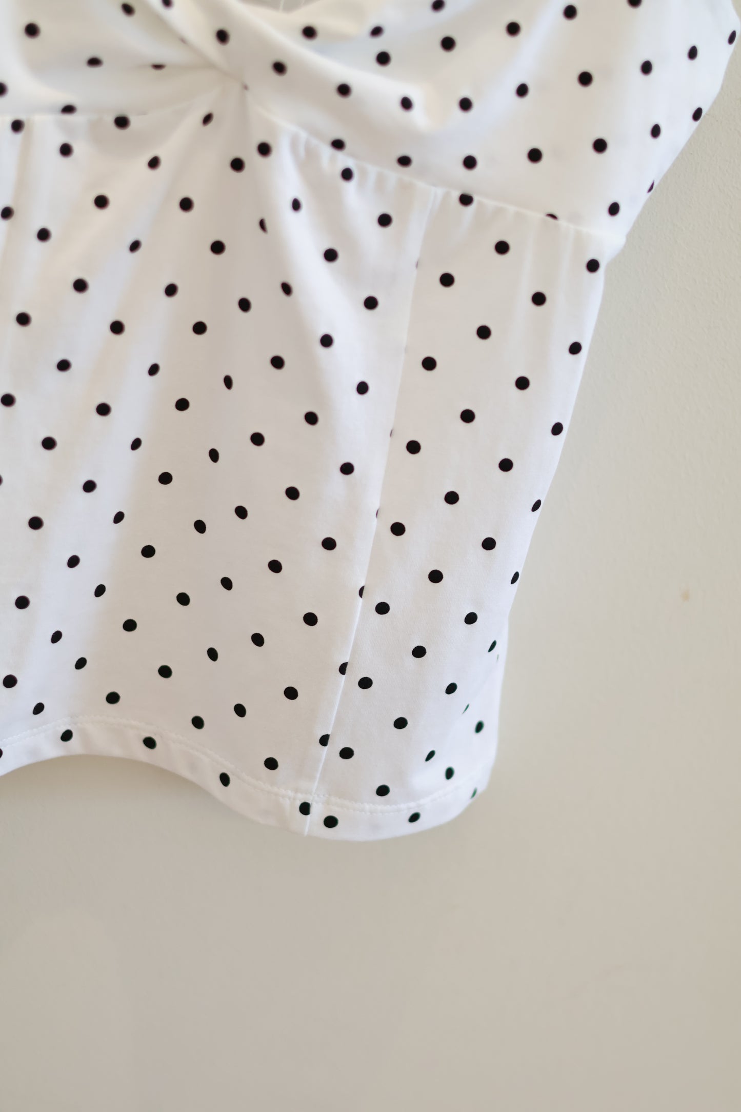 SUBDUED White Polka Cam