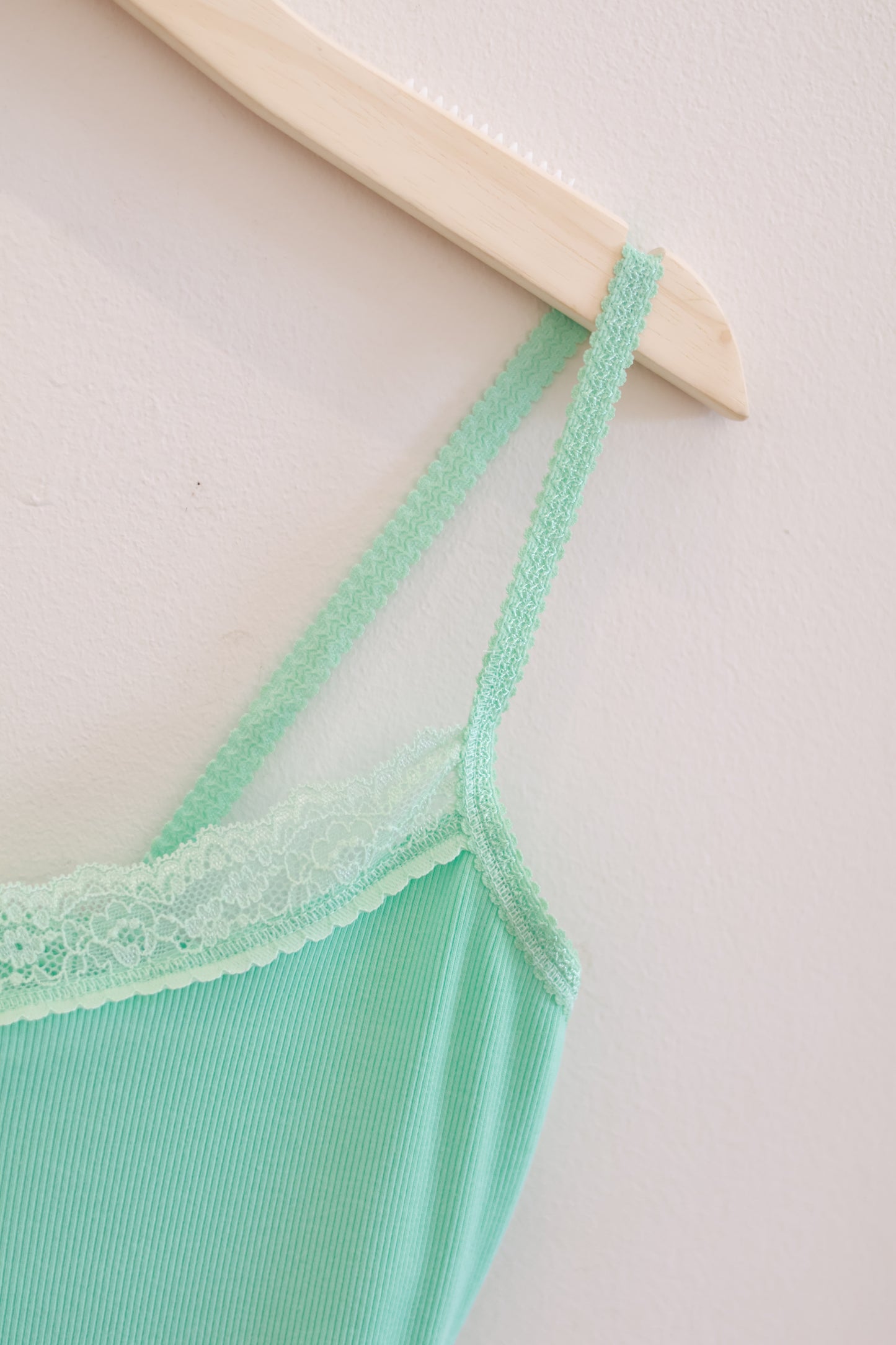 AUD LACE CAMI TANK