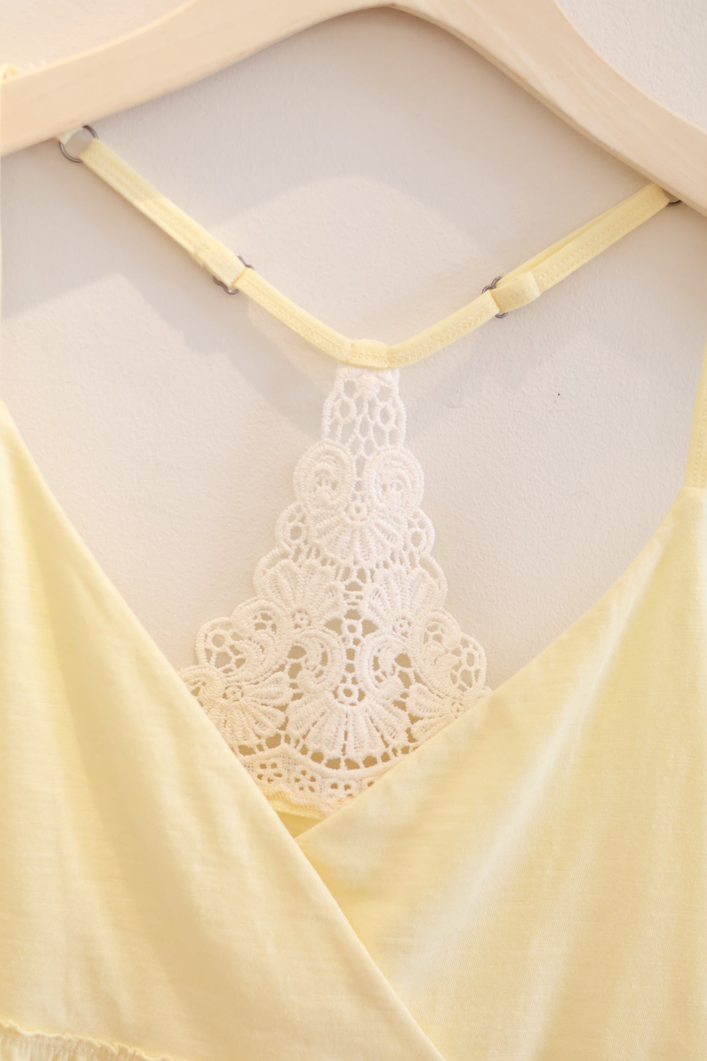 HOLLISTER Lace Cami Top