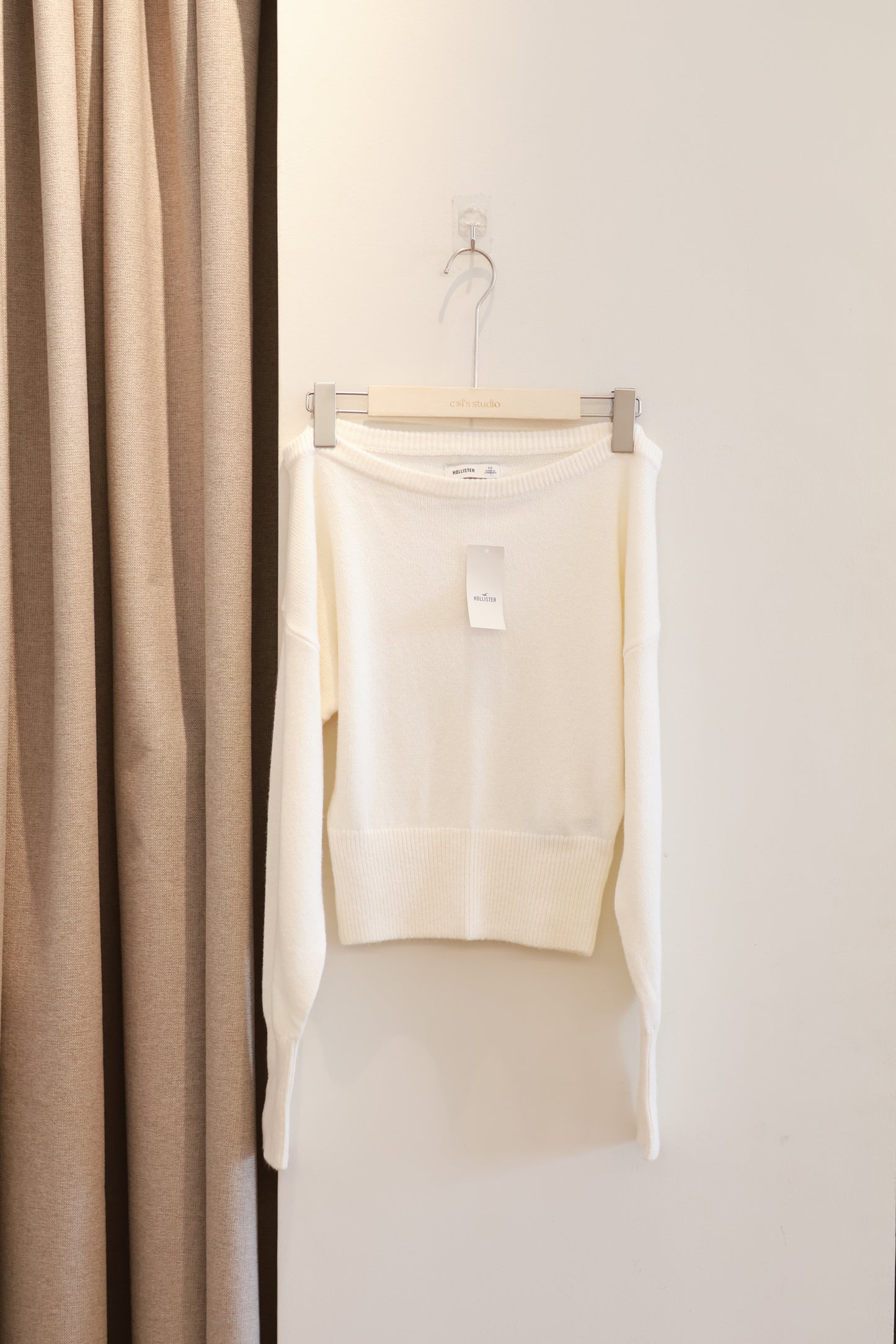 HOLLISTER Off Shoulder Knit Top