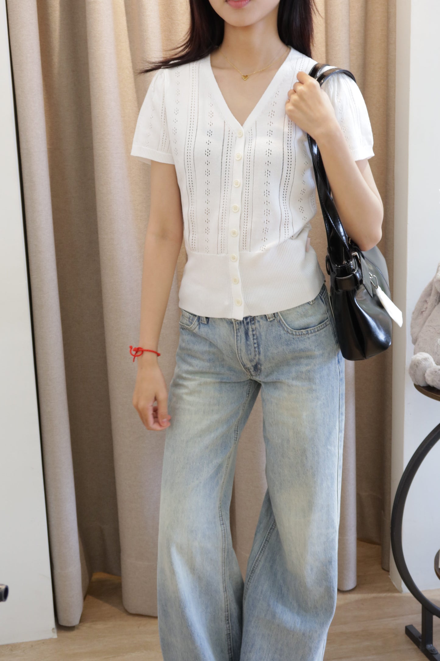 V knitted short sleeve top