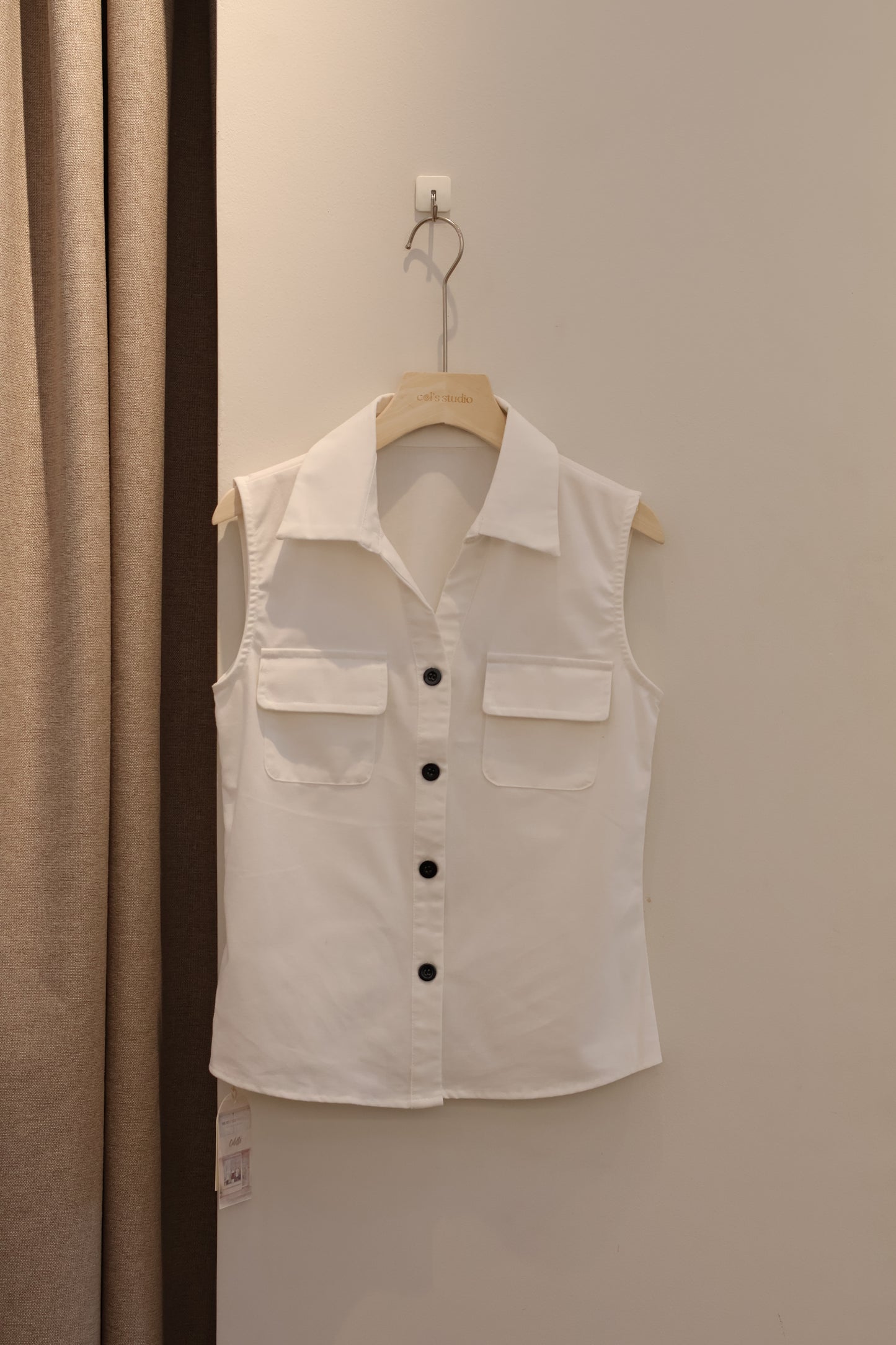 LINEN BUTTONS VEST