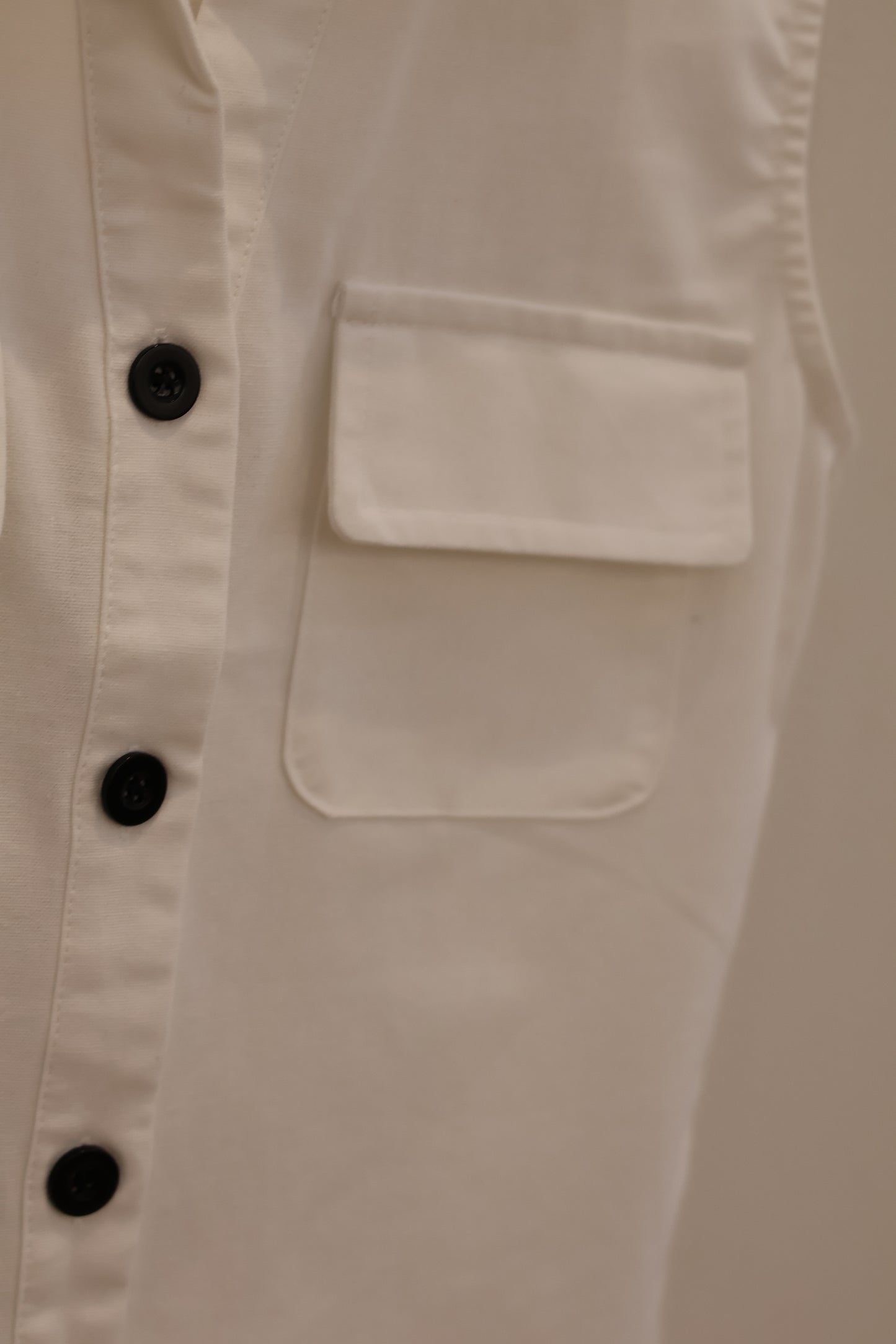 LINEN BUTTONS VEST