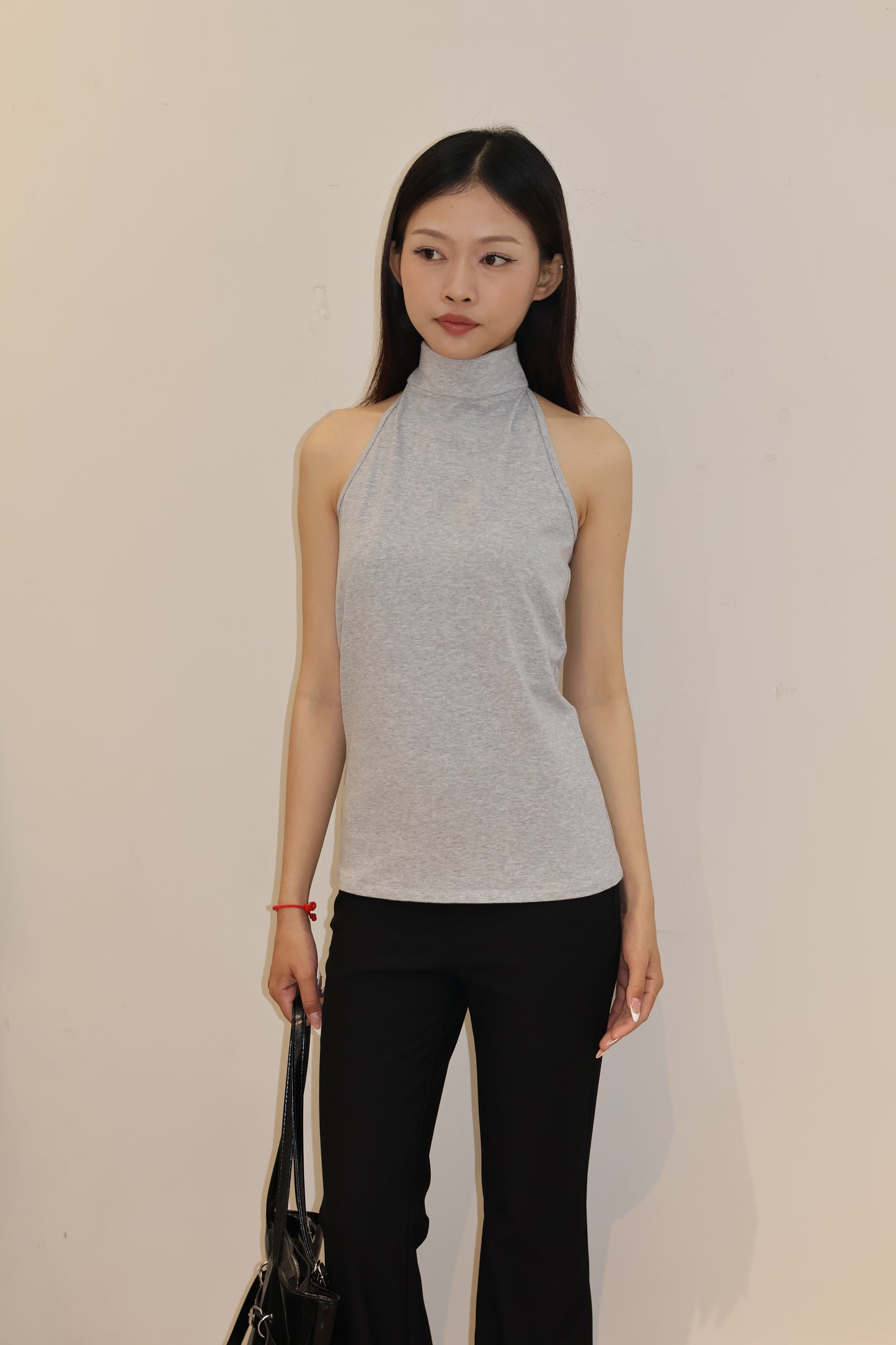 GRAY TURTLE NECK SLEEVELESS TOP
