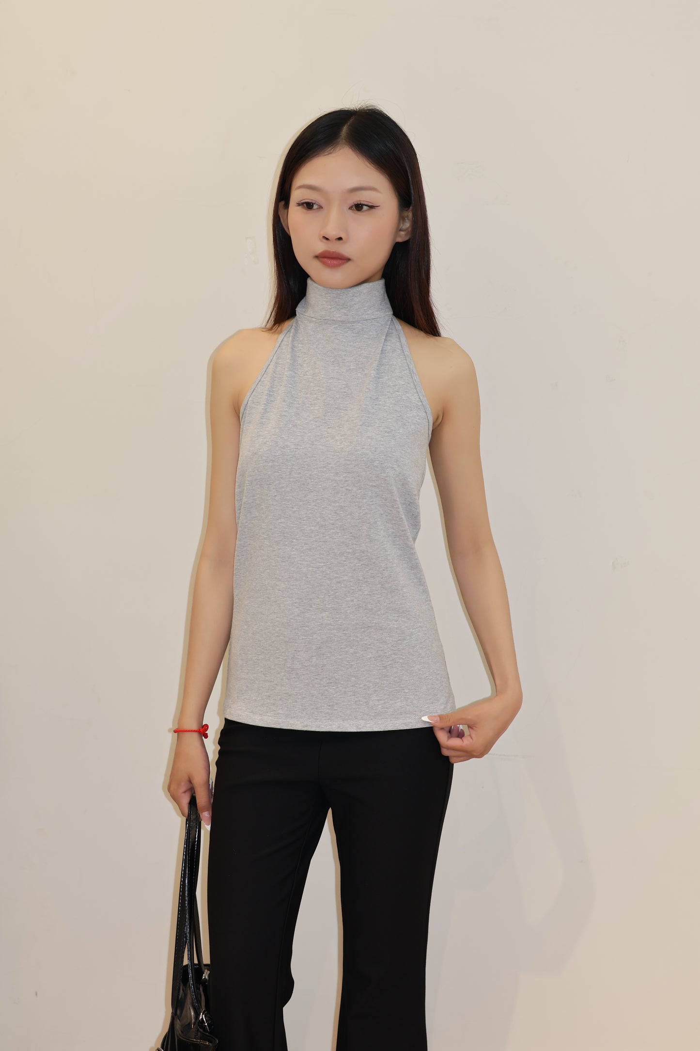 GRAY TURTLE NECK SLEEVELESS TOP
