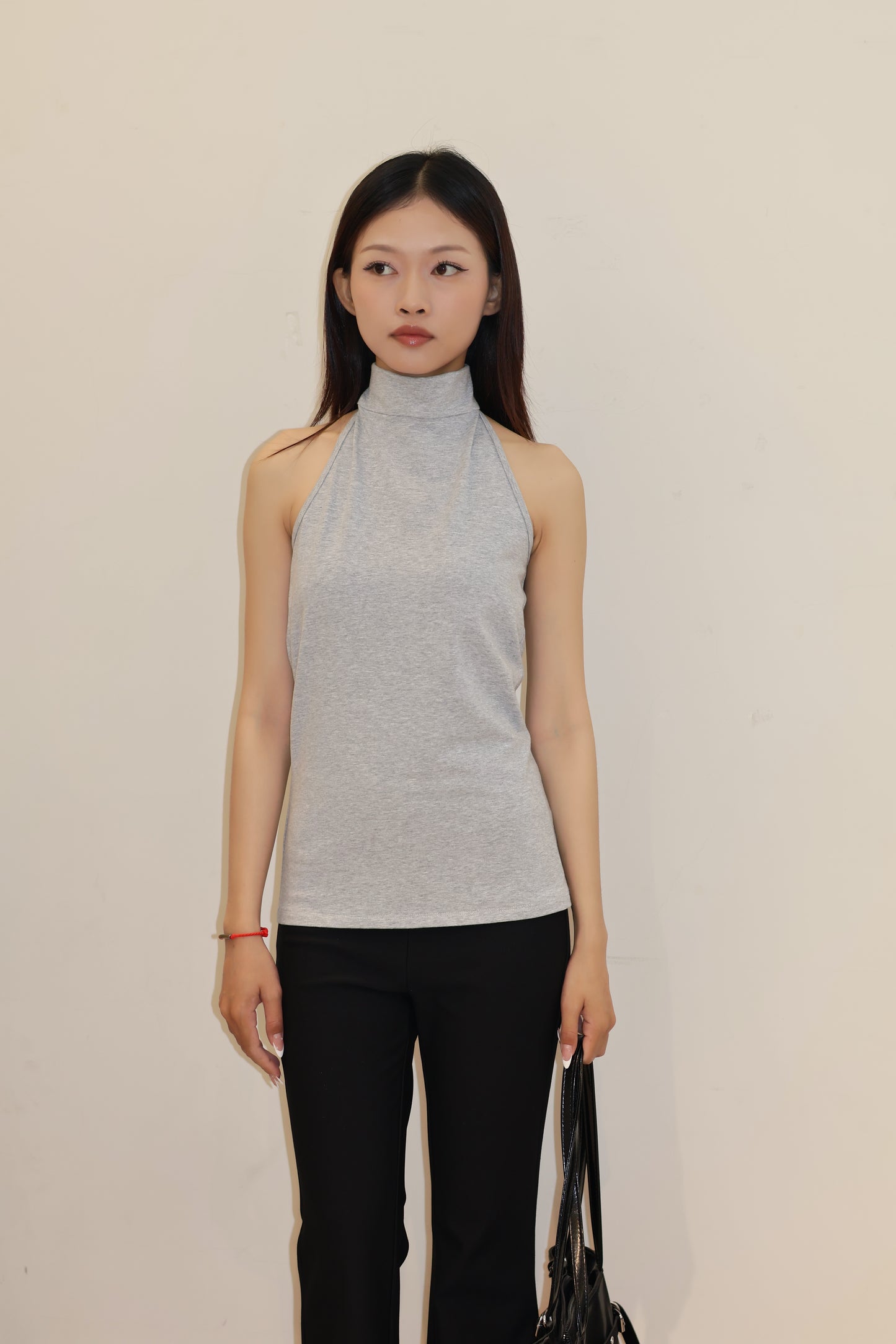 GRAY TURTLE NECK SLEEVELESS TOP