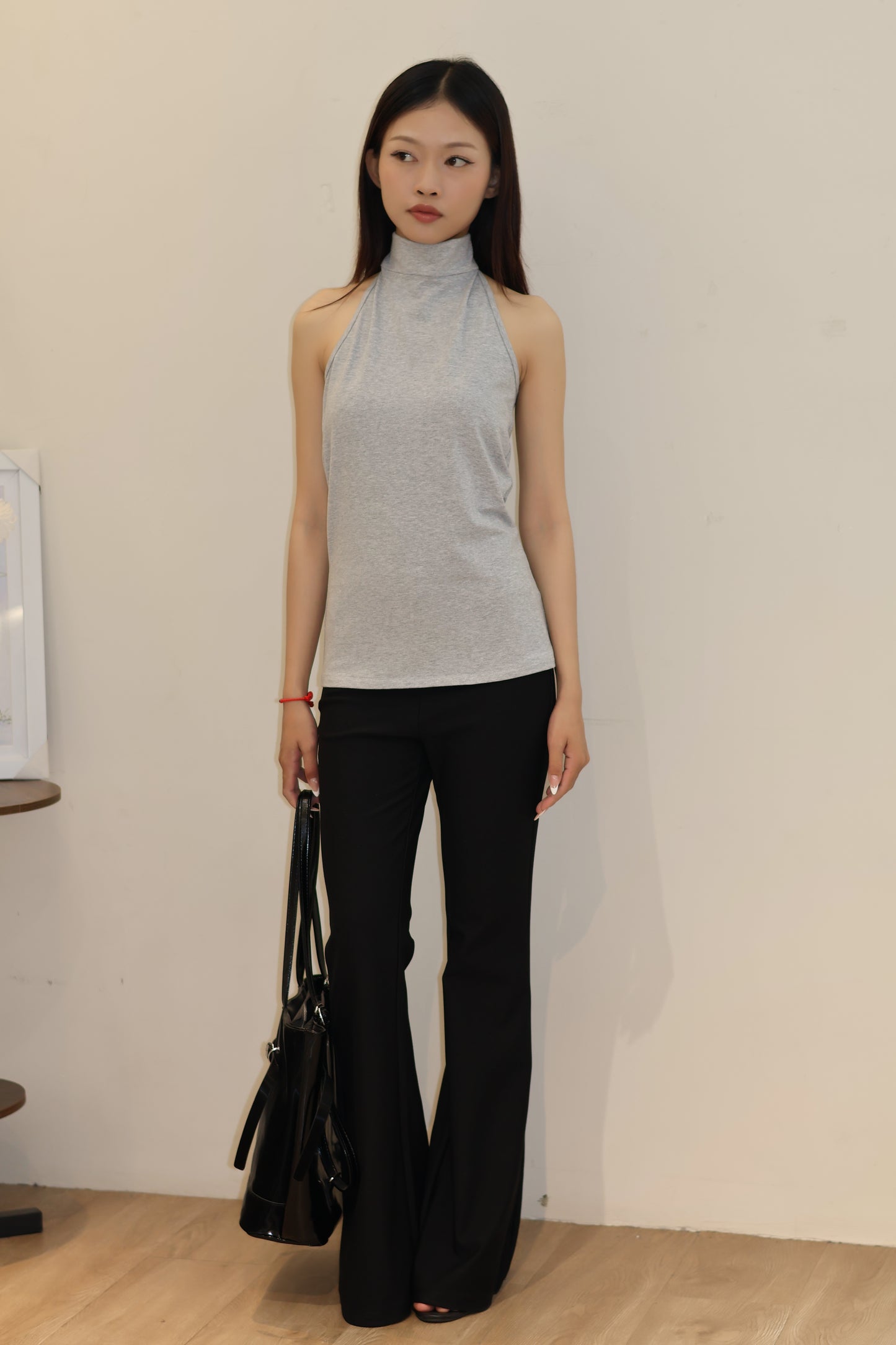 GRAY TURTLE NECK SLEEVELESS TOP