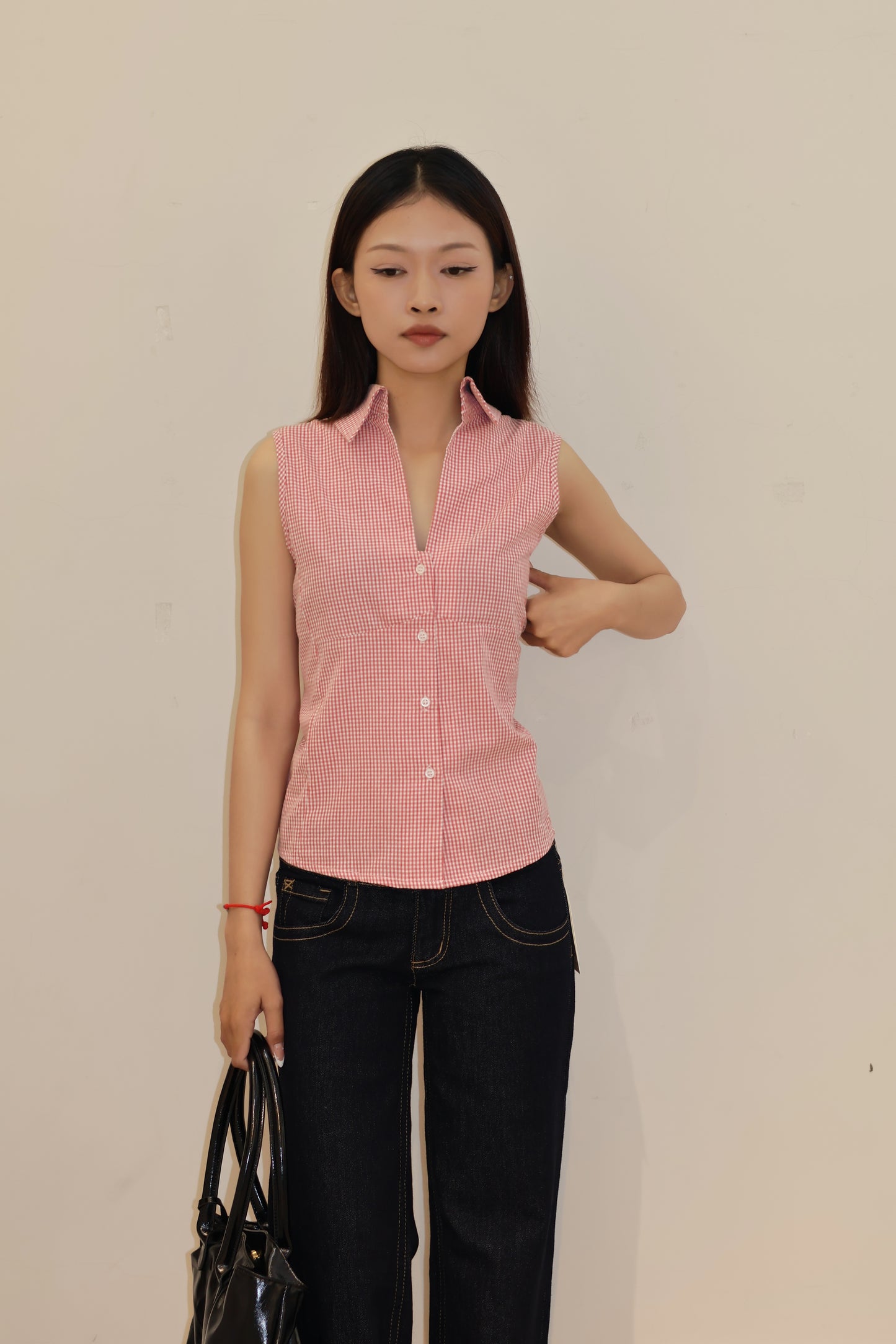 RED GINGHAM SLEEVELESS BLOUSE