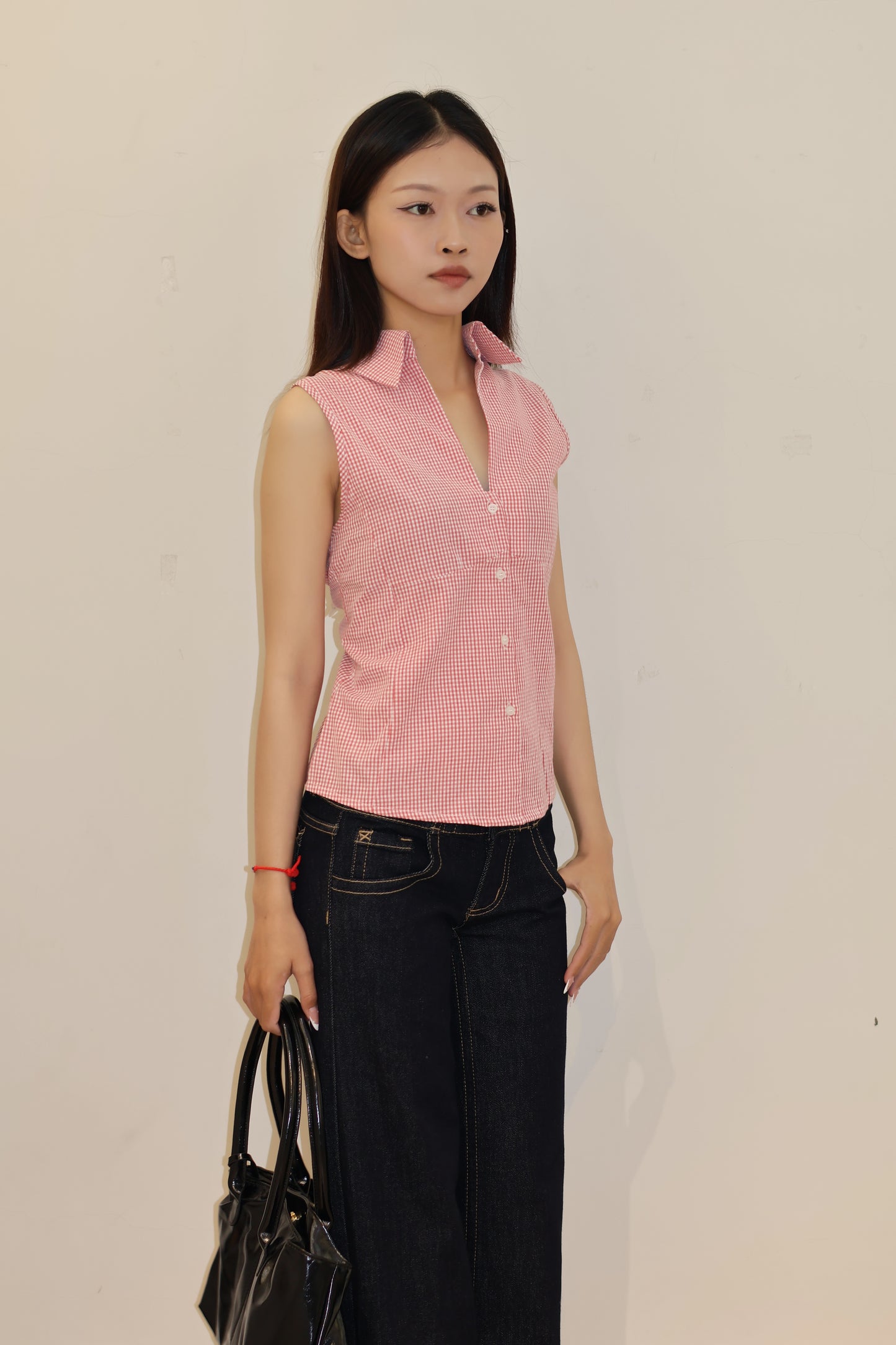RED GINGHAM SLEEVELESS BLOUSE