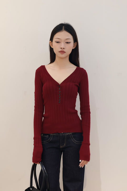 RED V NECK LONG SLEEVE TOP