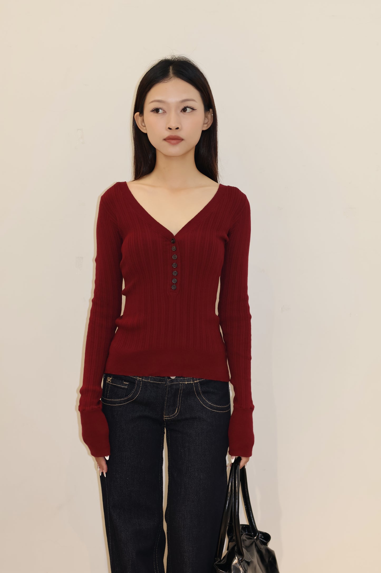 RED V NECK LONG SLEEVE TOP