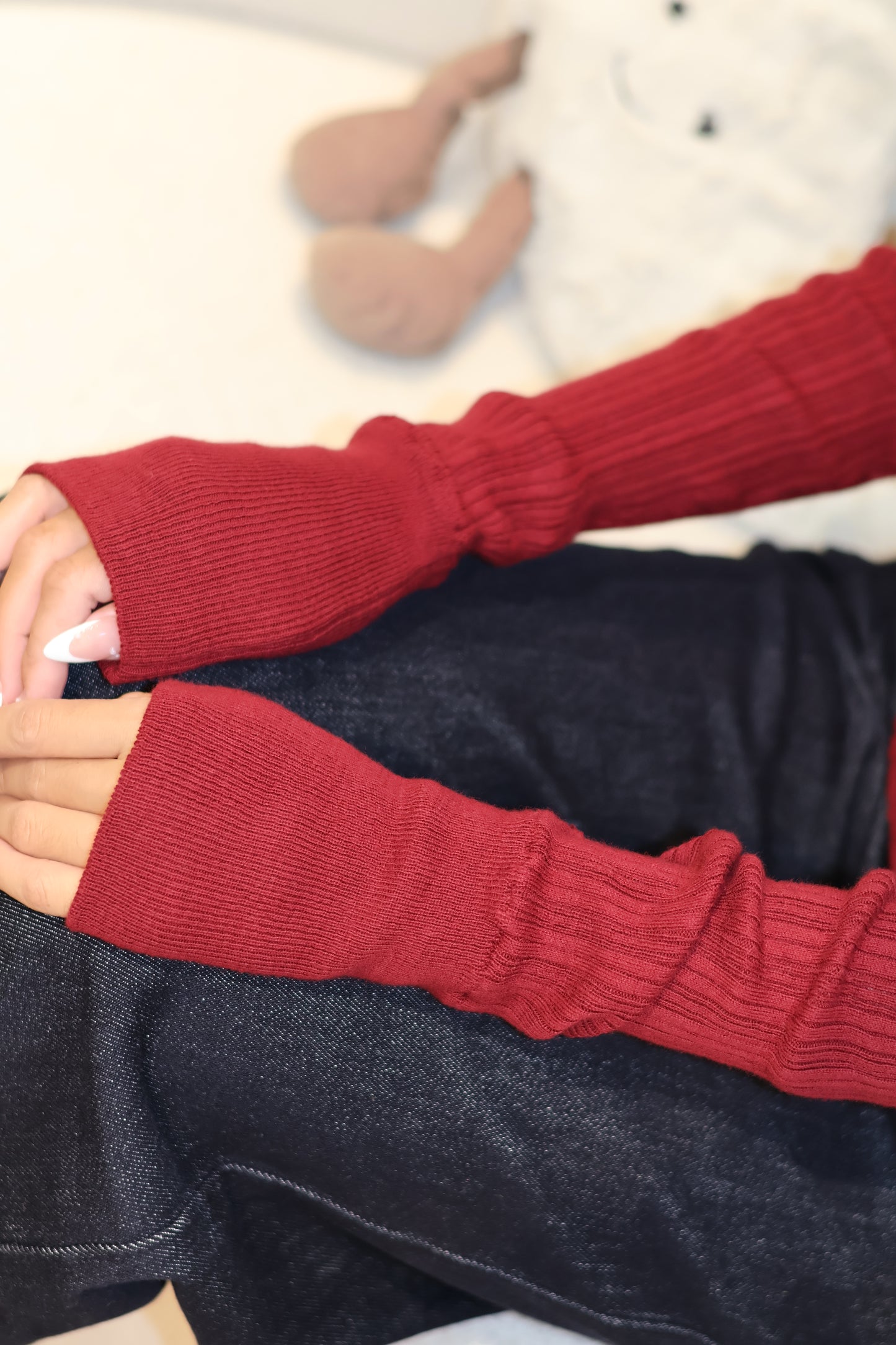 RED V NECK LONG SLEEVE TOP