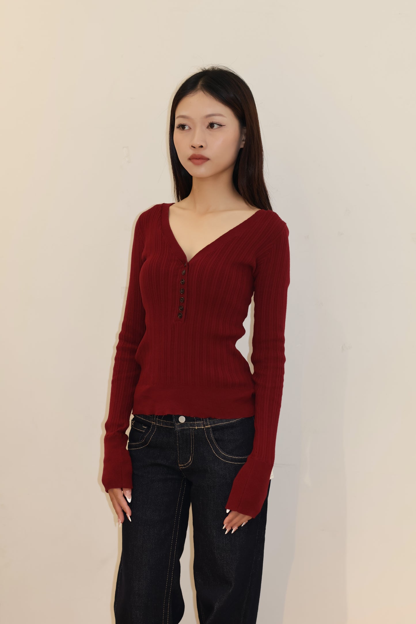 RED V NECK LONG SLEEVE TOP
