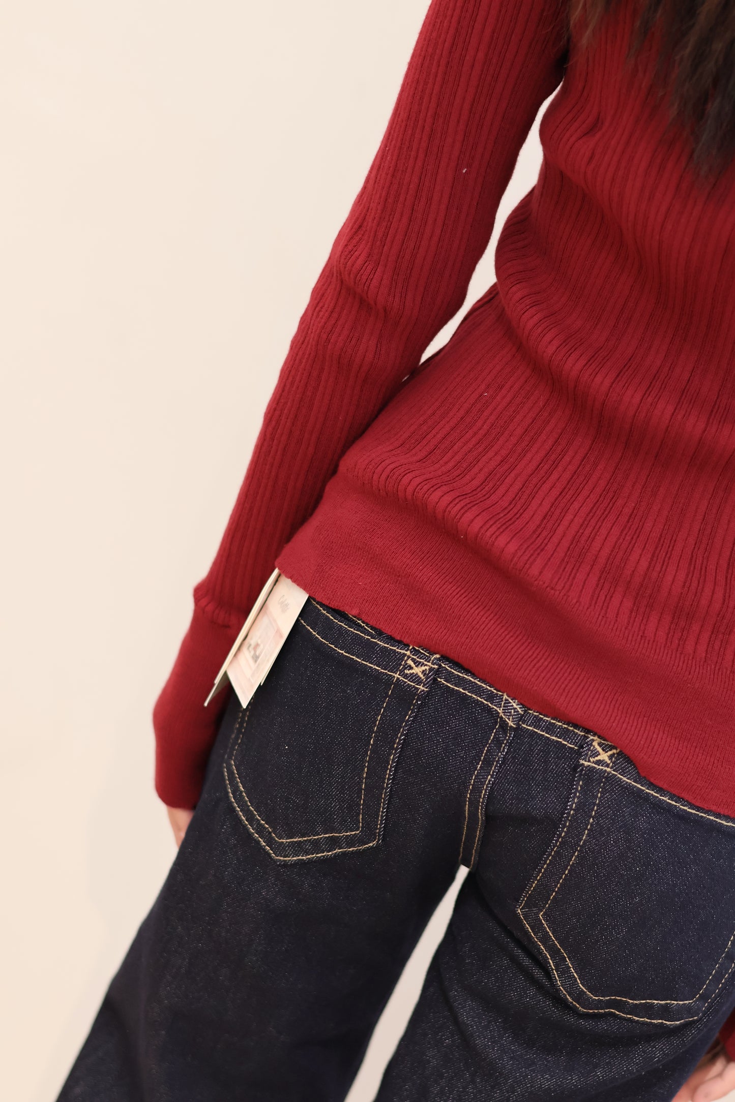 RED V NECK LONG SLEEVE TOP