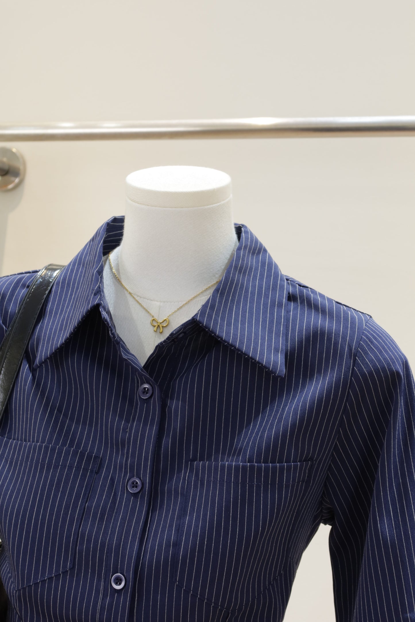 OS: BLUE STRIPED MID SLEEVE BLOUSE