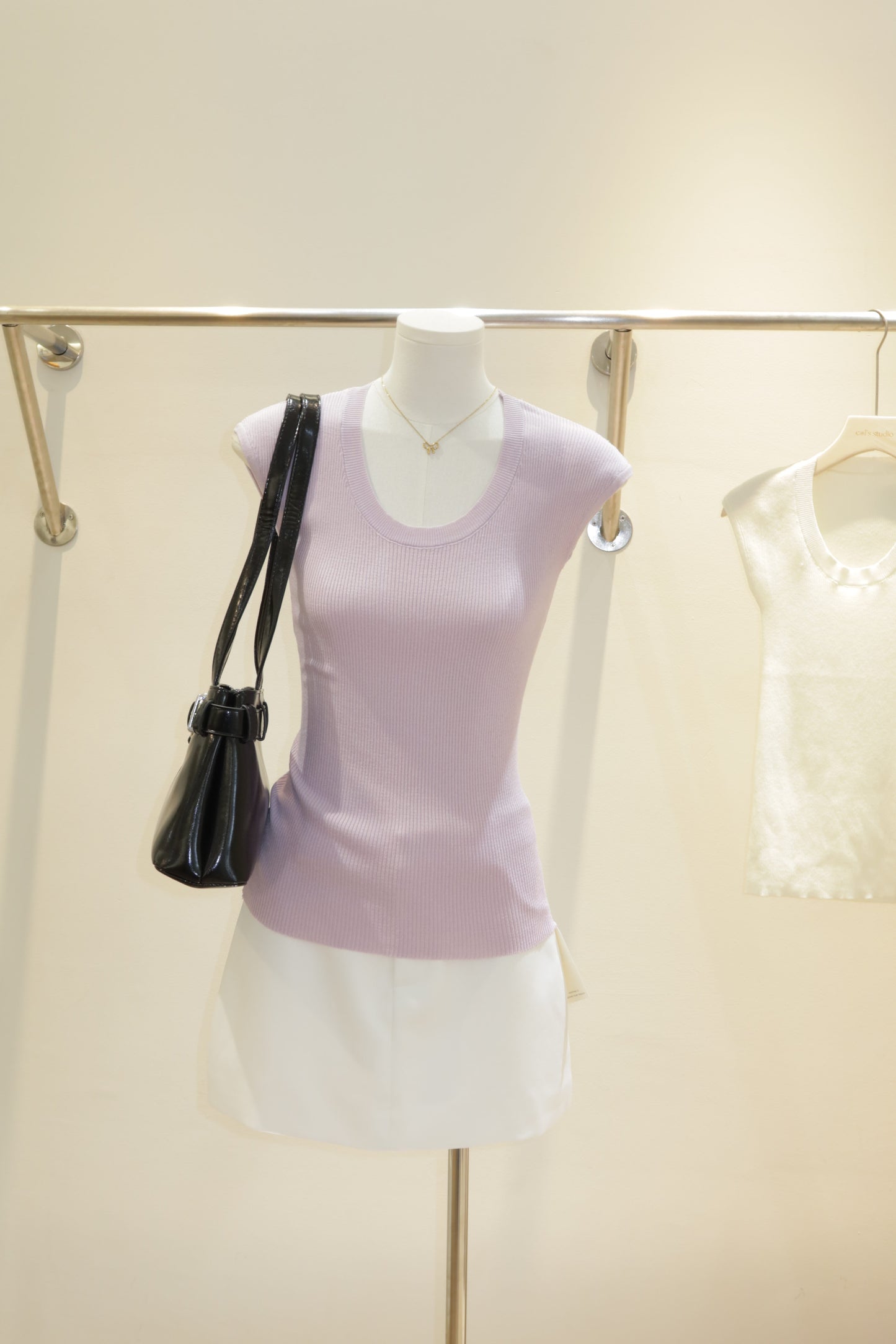 Knitted U neck top