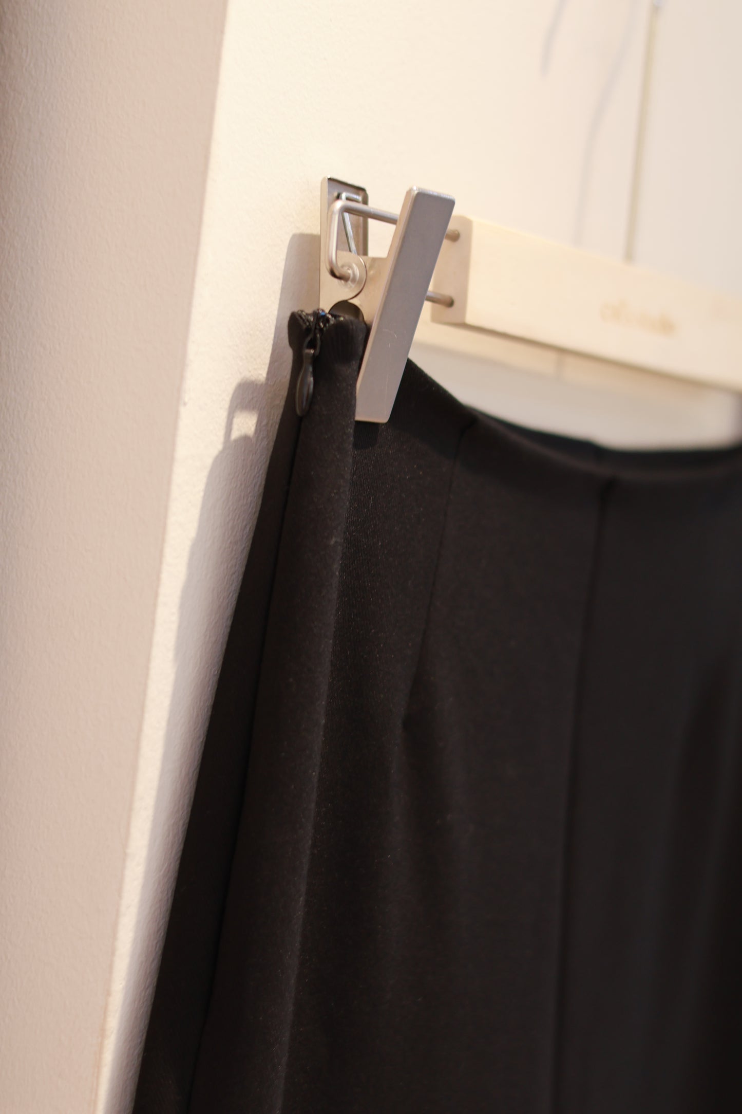 BASIC MUST HAVE FLARED BOTTOMS