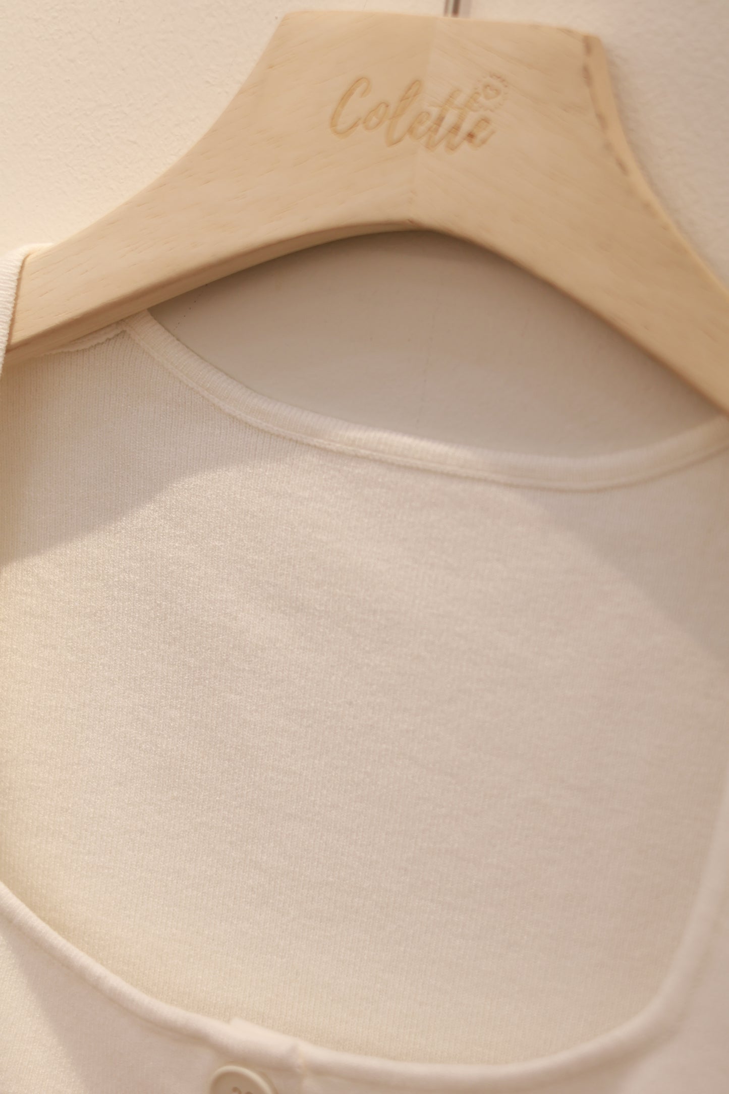 Square neck buttons tank top