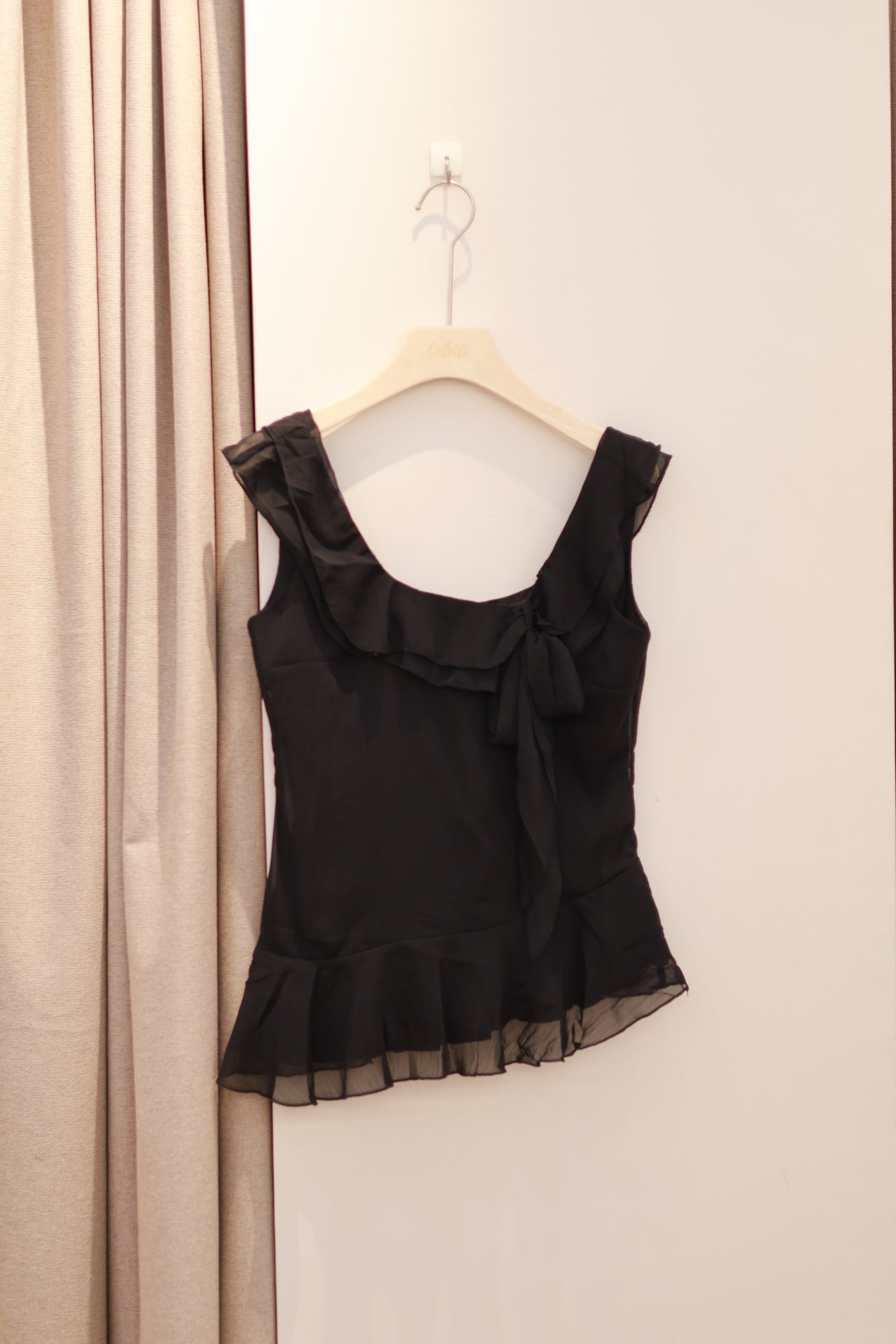 Square neck ruffled flowy top