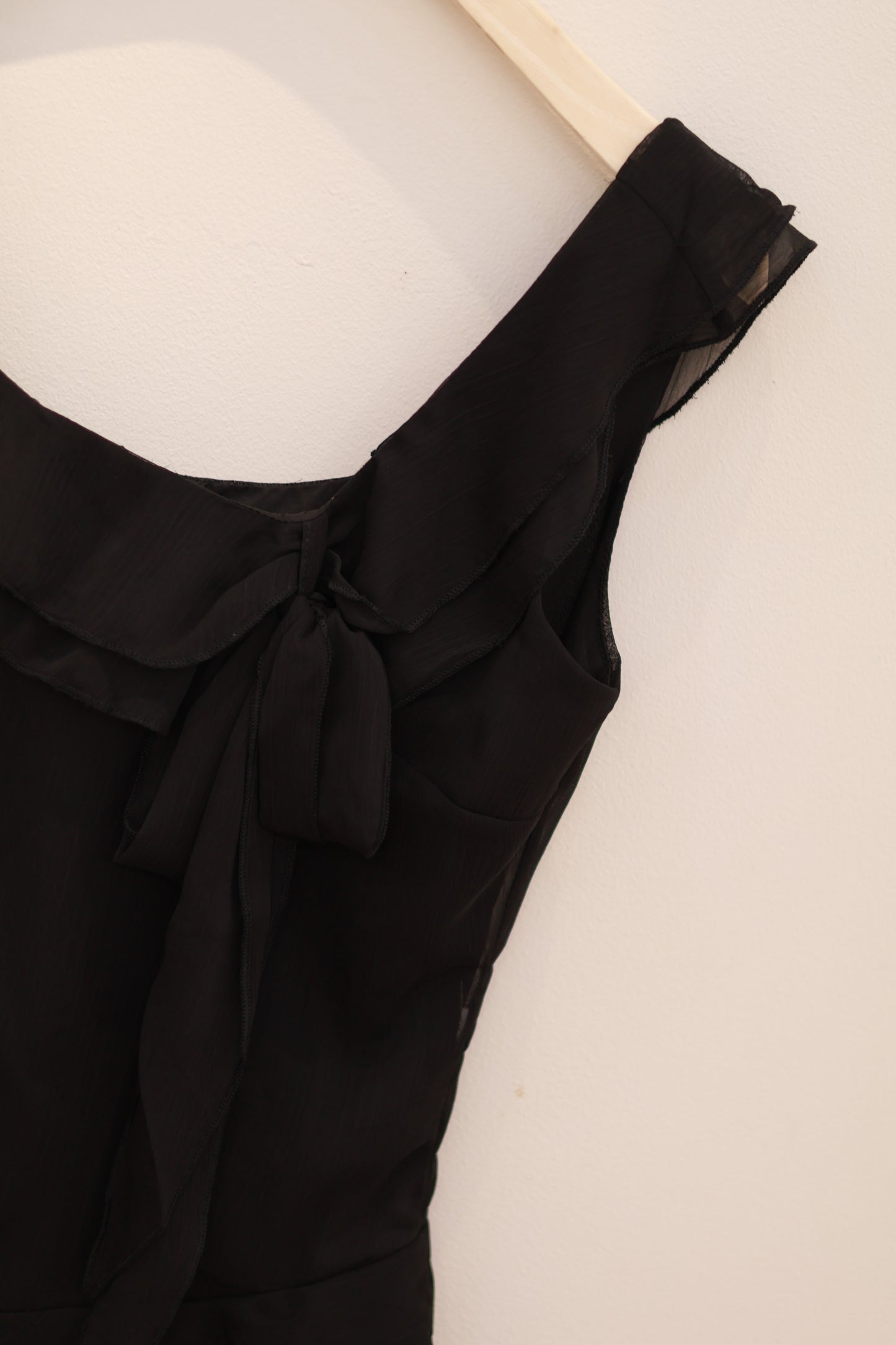 Square neck ruffled flowy top