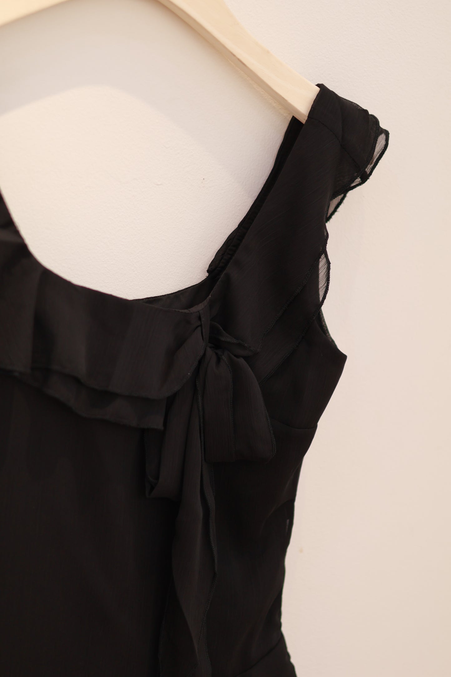 Square neck ruffled flowy top