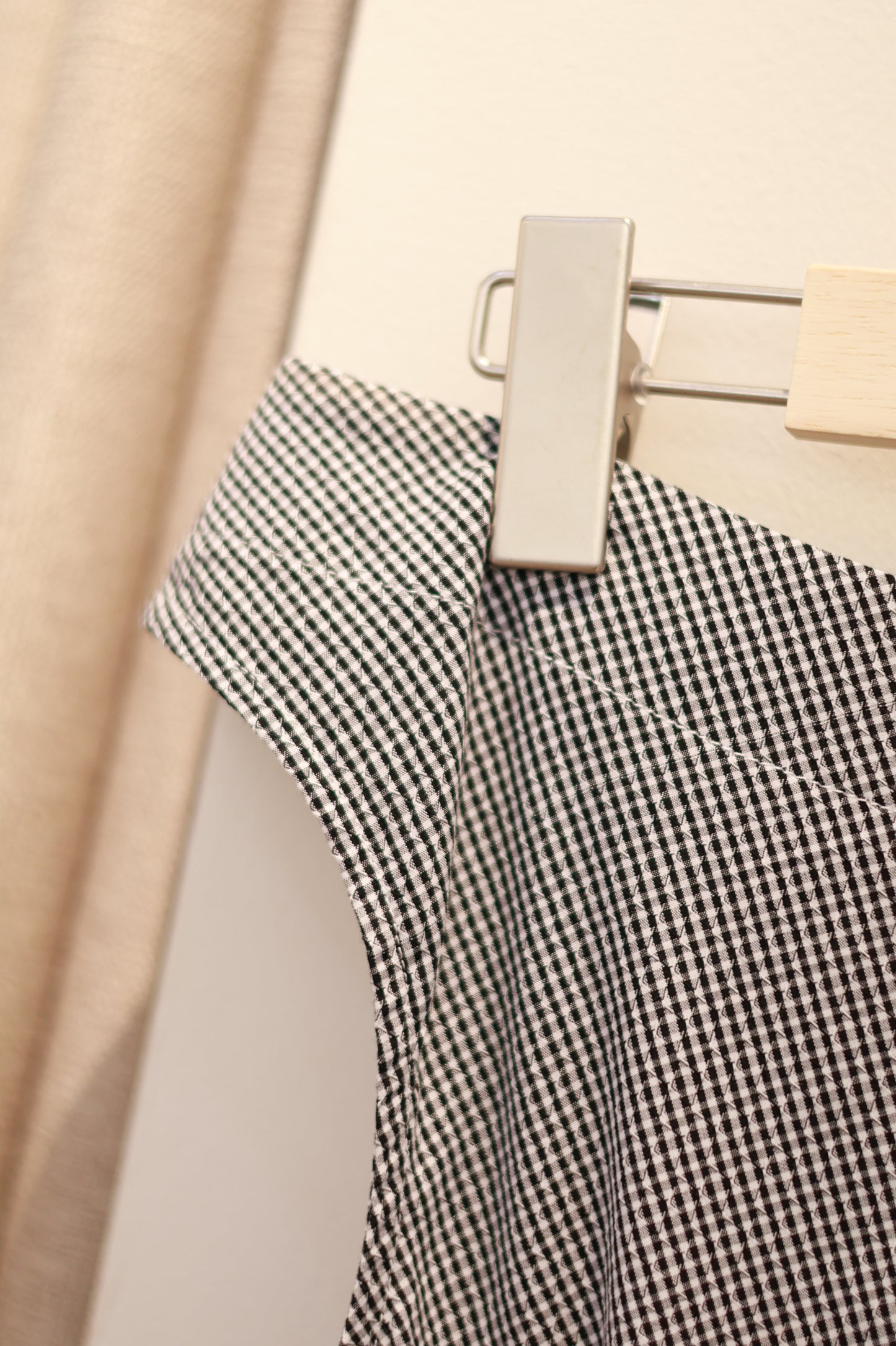 Gray half shoulder side tie deisgn