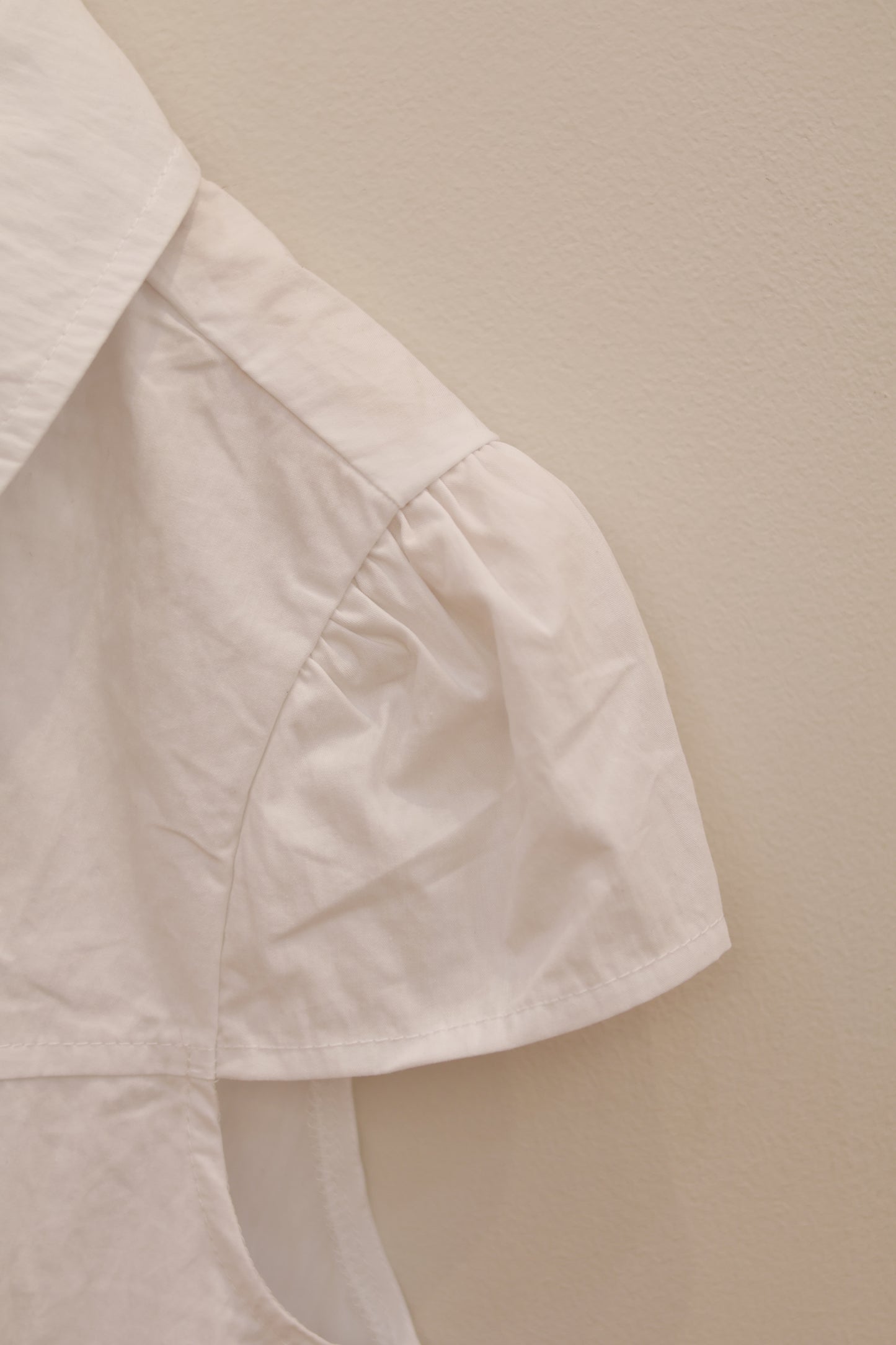 Buttons short sleeve white blouse