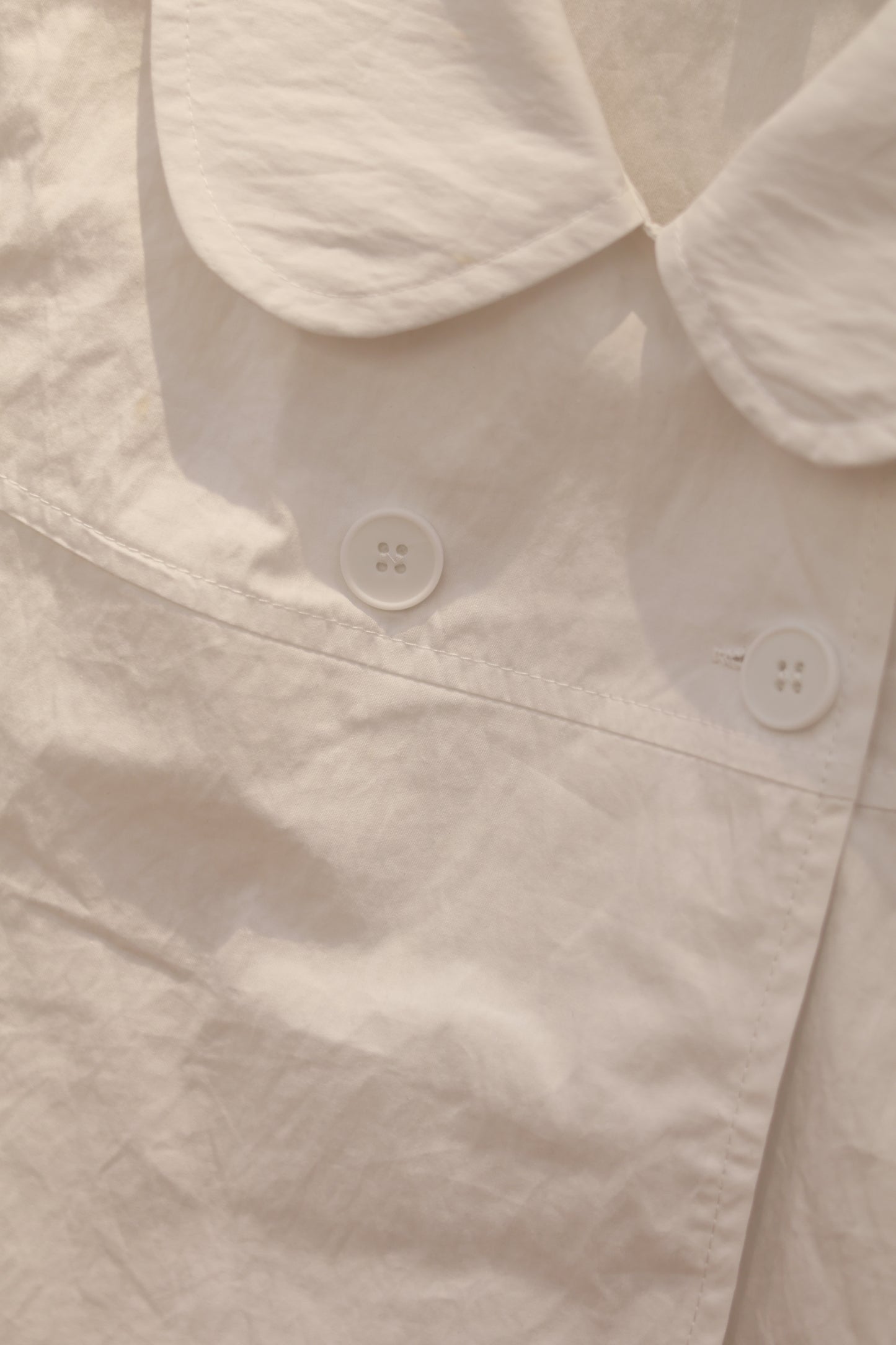 Buttons short sleeve white blouse