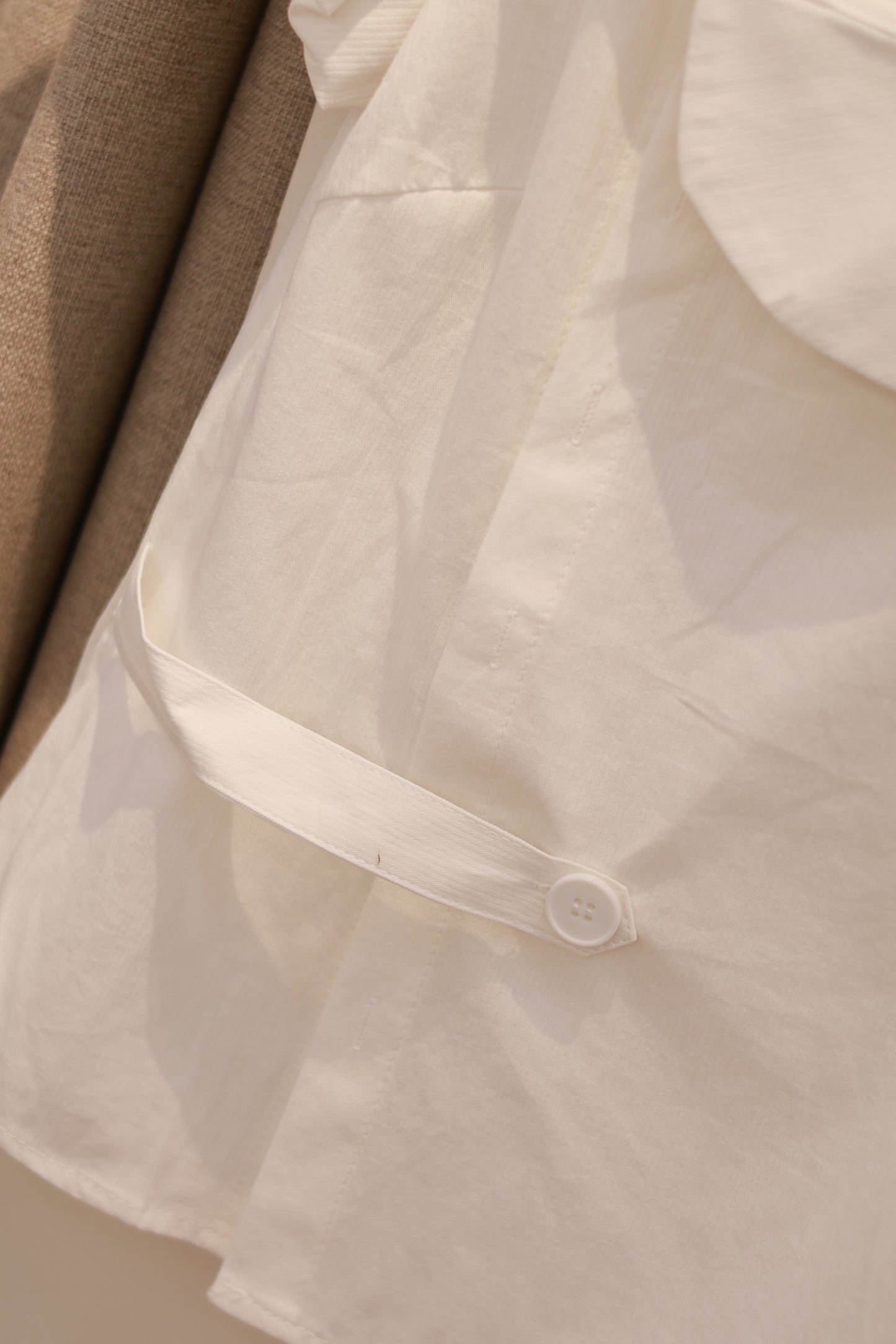 HALO SHORT SLEEVE WHITE BLOUSE