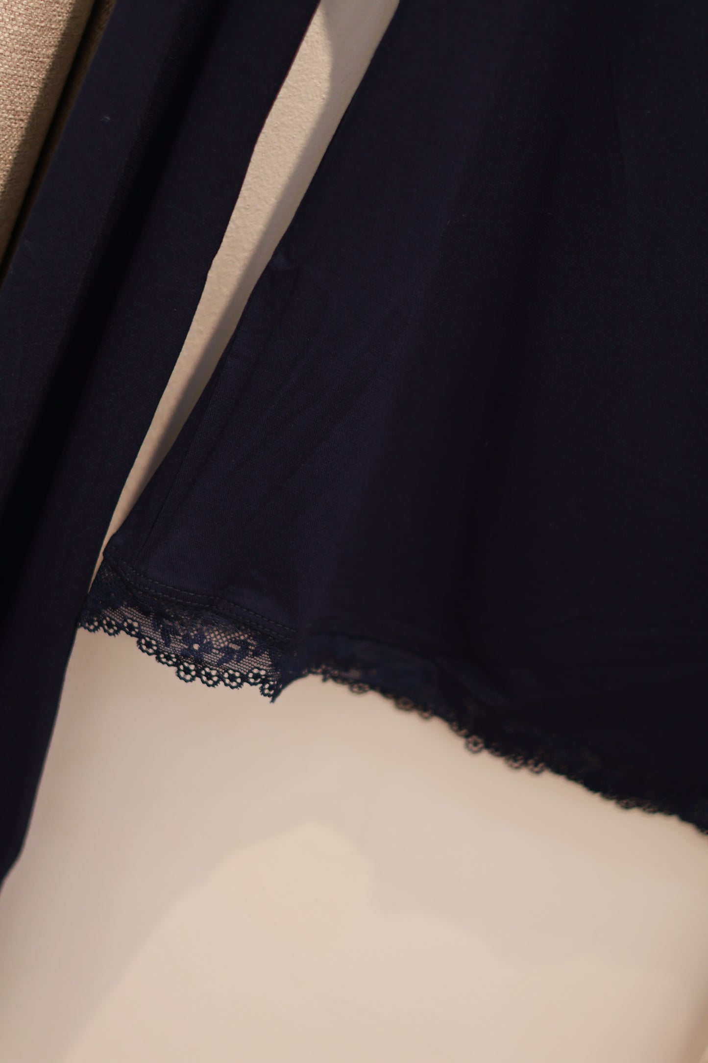 LONG SLEEVE NAVY LACE TOP