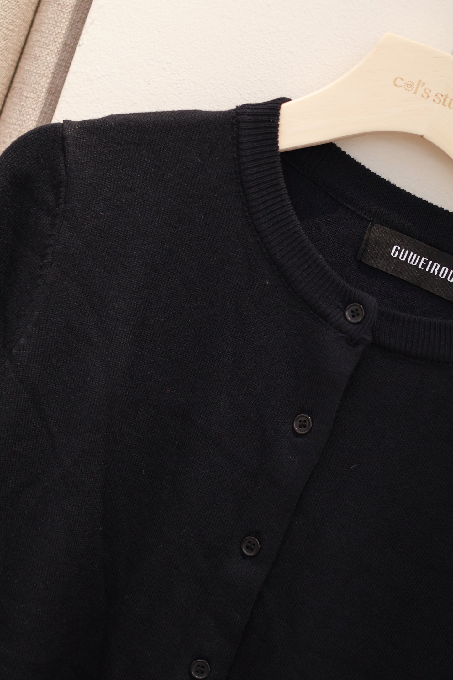 BLACK BASIC CARDIGAN