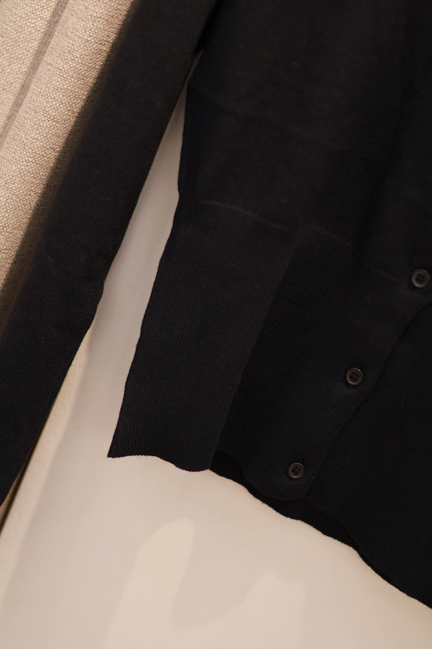 BLACK BASIC CARDIGAN