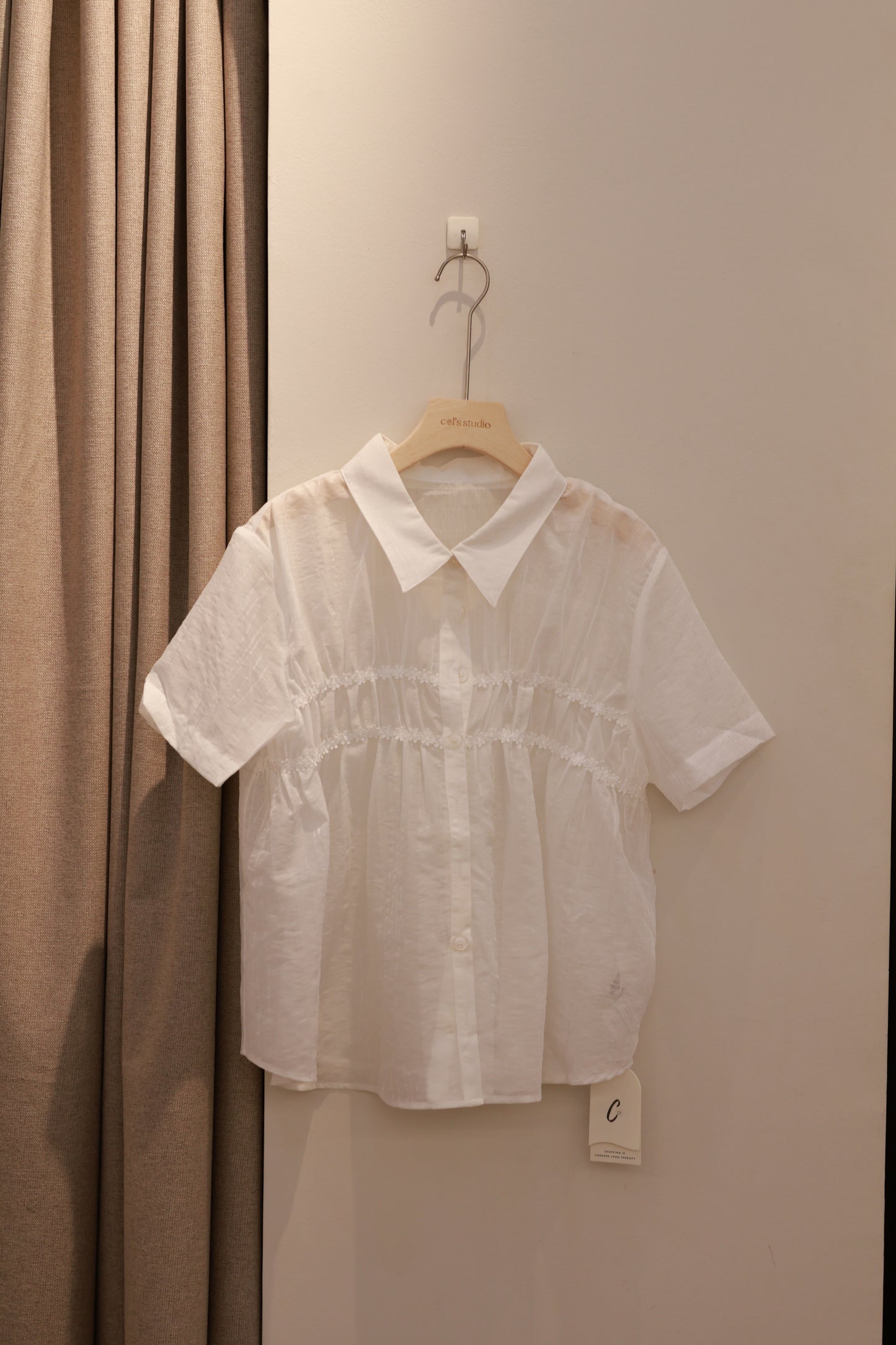 THIN Short sleeve flowy blouse