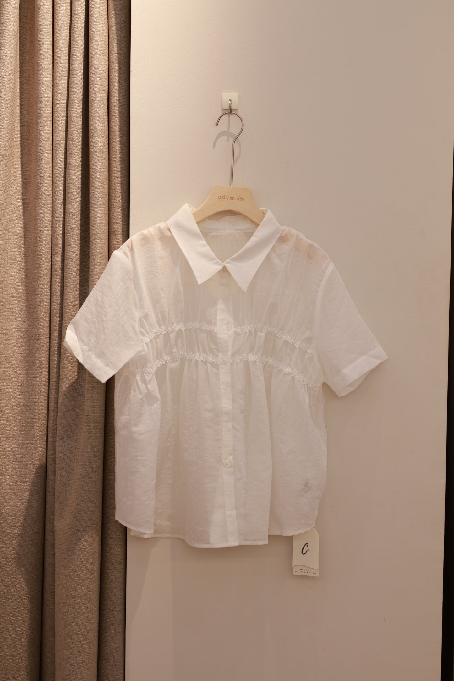 THIN Short sleeve flowy blouse