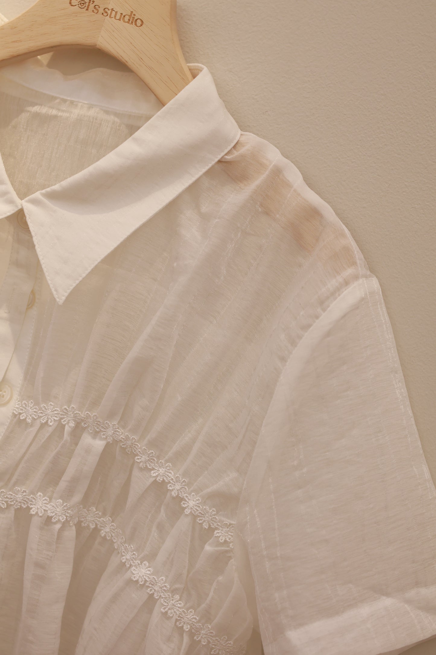 THIN Short sleeve flowy blouse