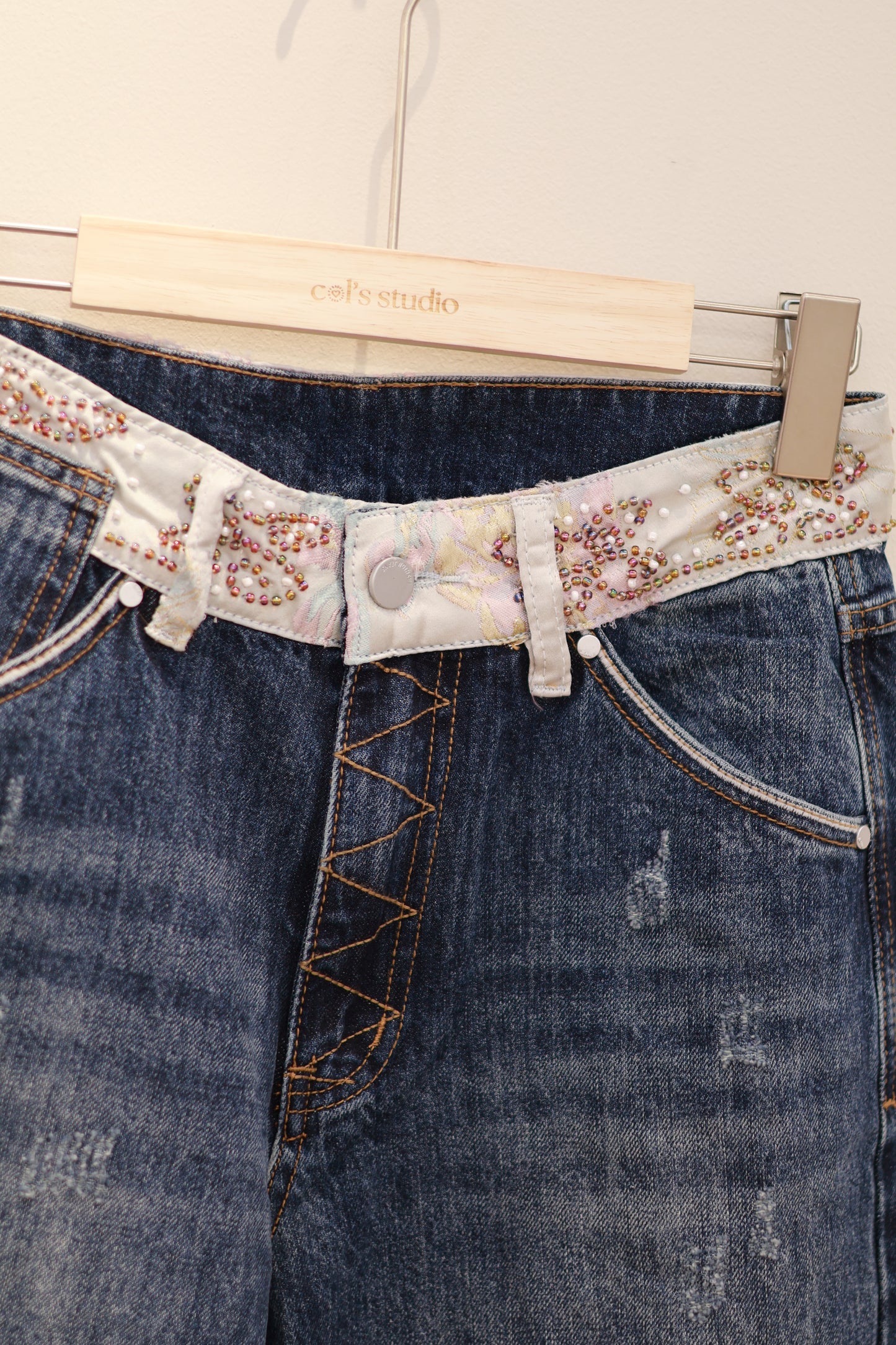 BUTTERFLY EMBROIDERED WAIST DEISGN DENIM JEANS